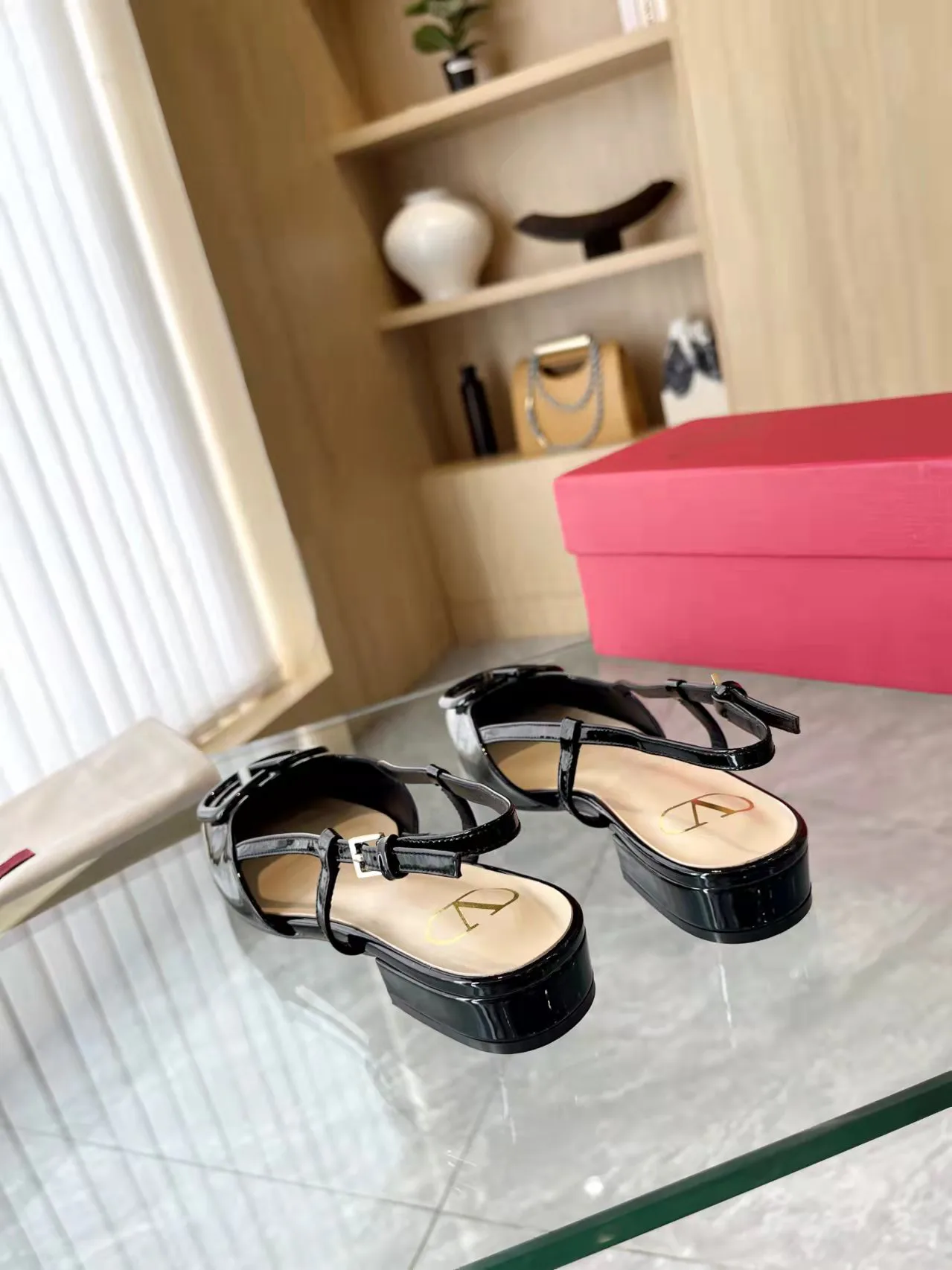Босоножки Женские Valentino 11602190