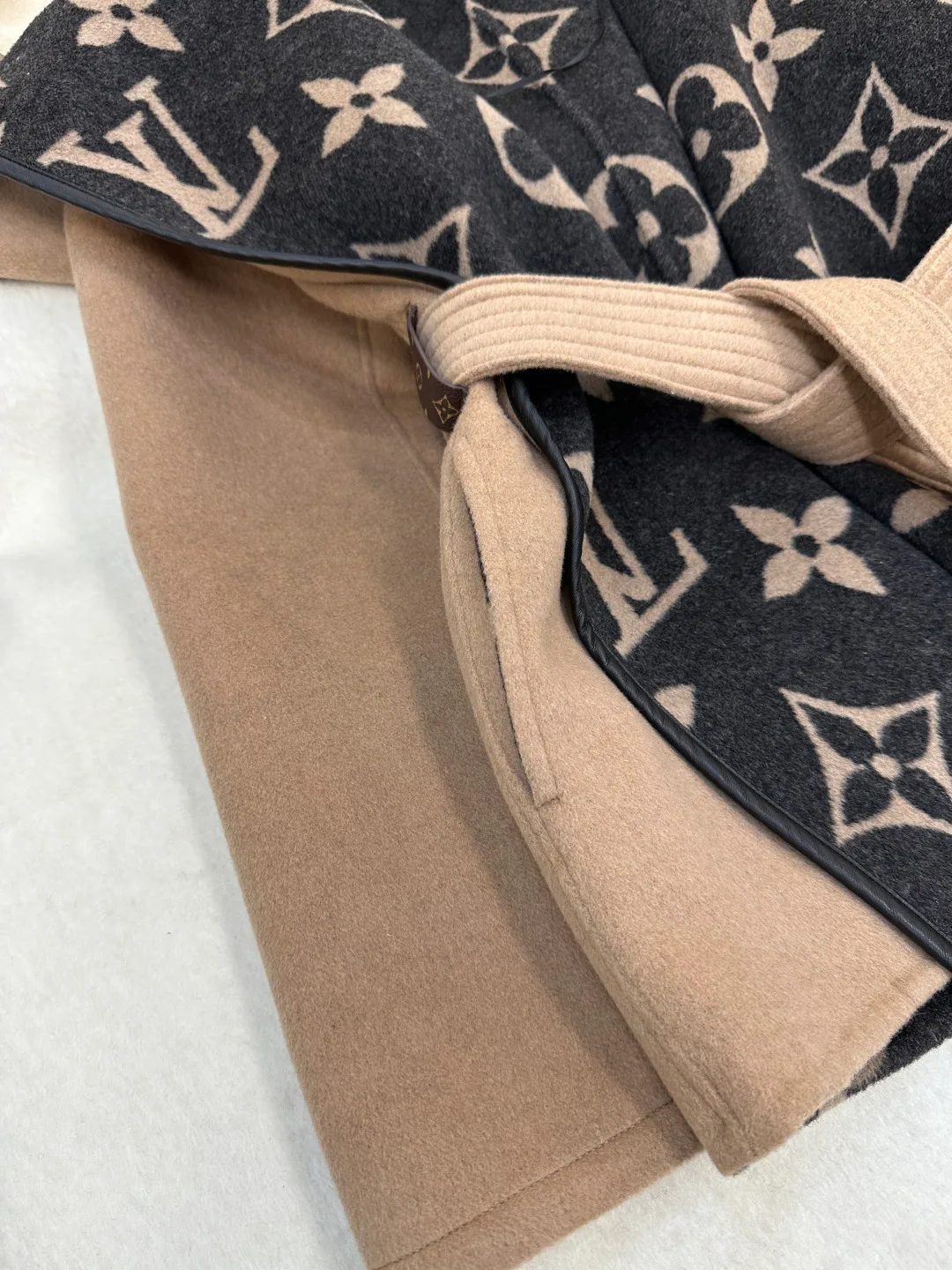 Пальто Женские Louis Vuitton 3532947