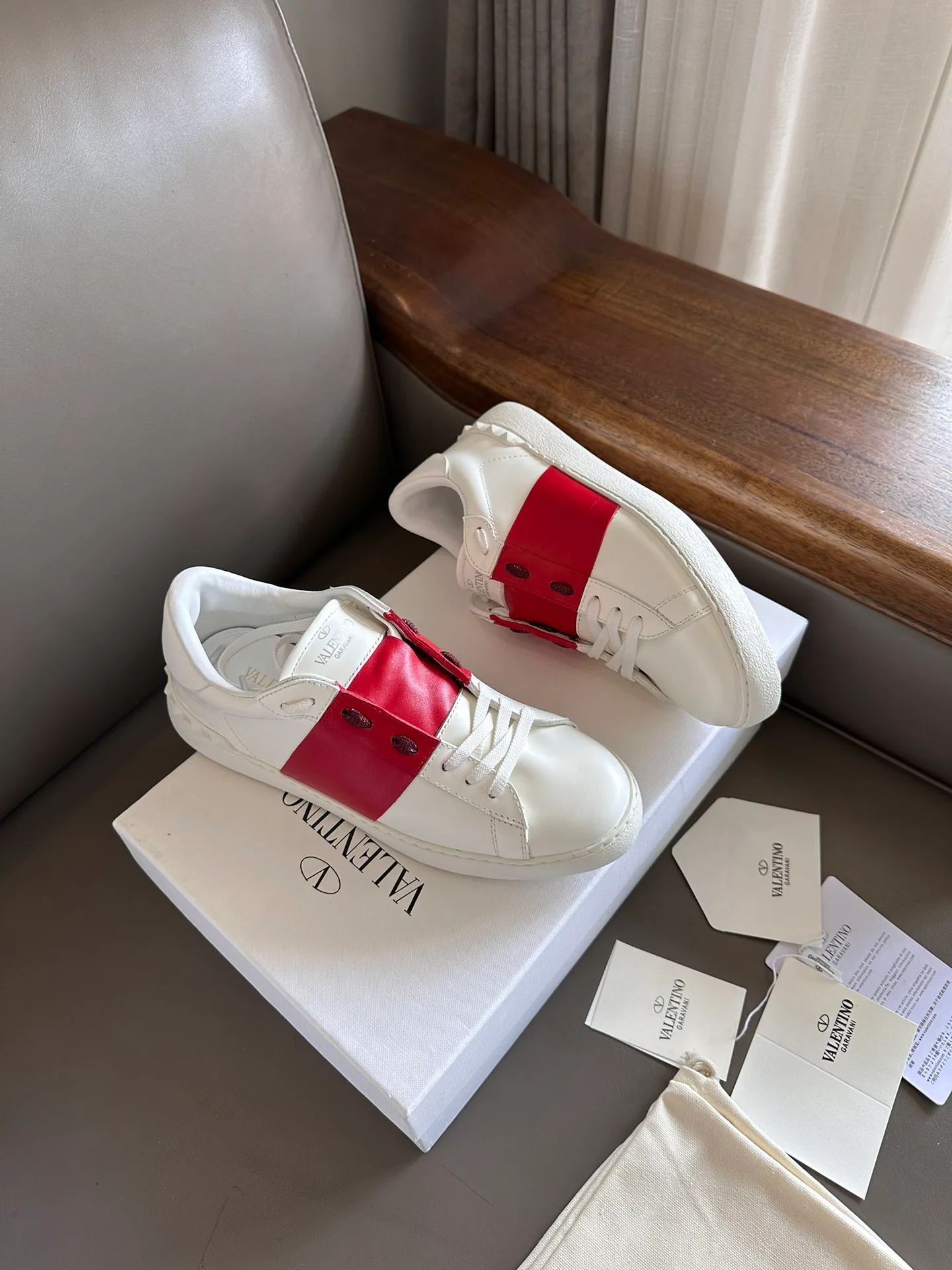 Кроссовки Мужские Valentino 105425