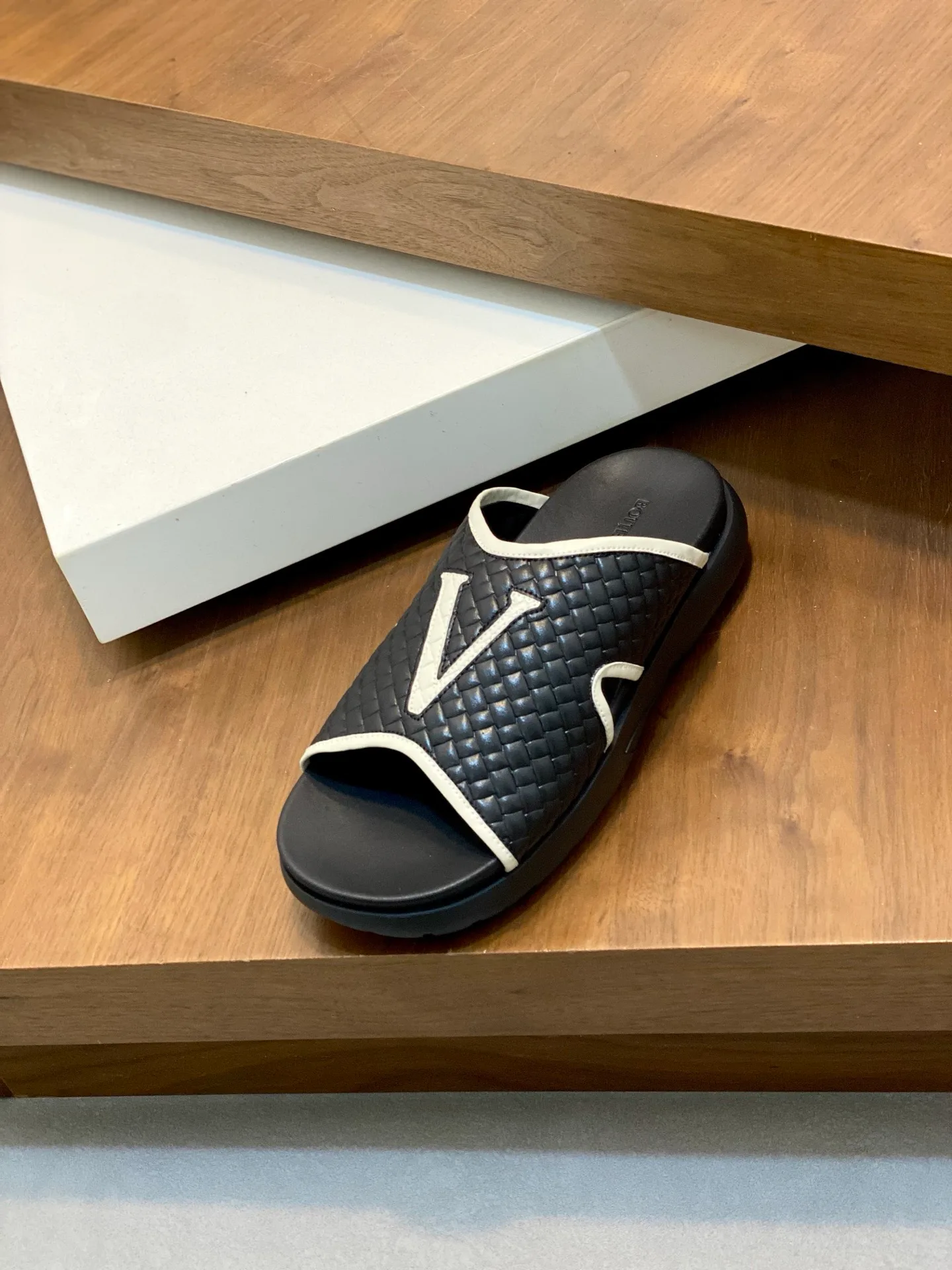 Шлепанцы Мужские Bottega Veneta 23894