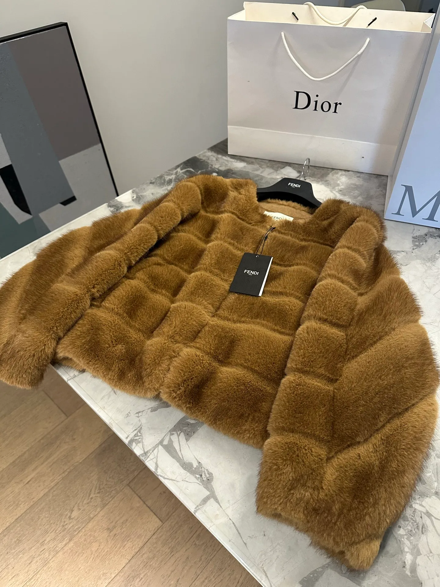 Шубы Женские Fendi 19189532