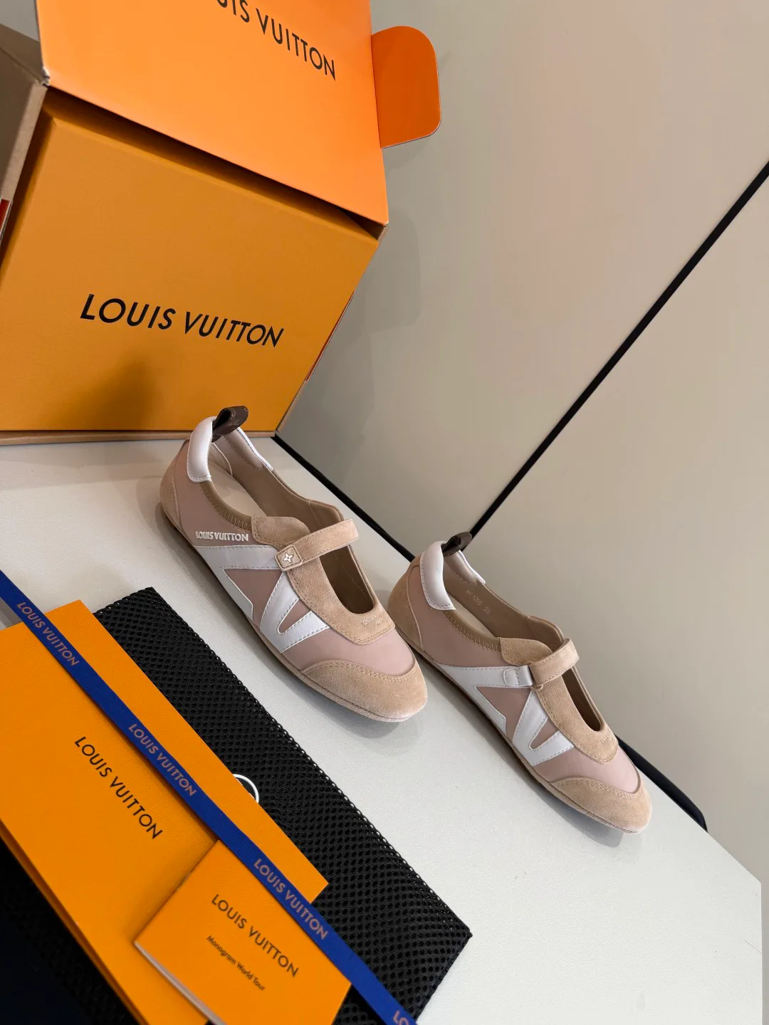 Туфли Женские Louis Vuitton 11440423