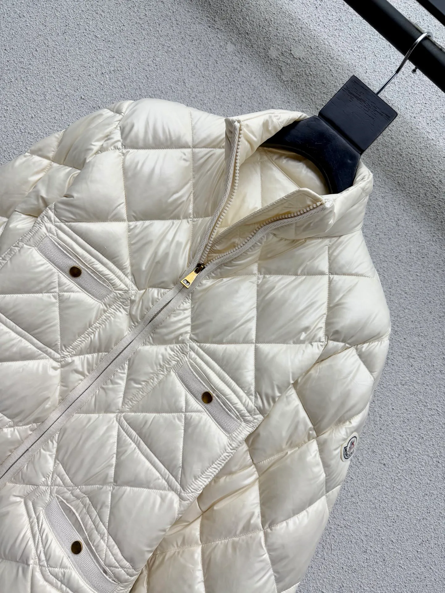 Куртки И Пуховики Женские Moncler 19283354