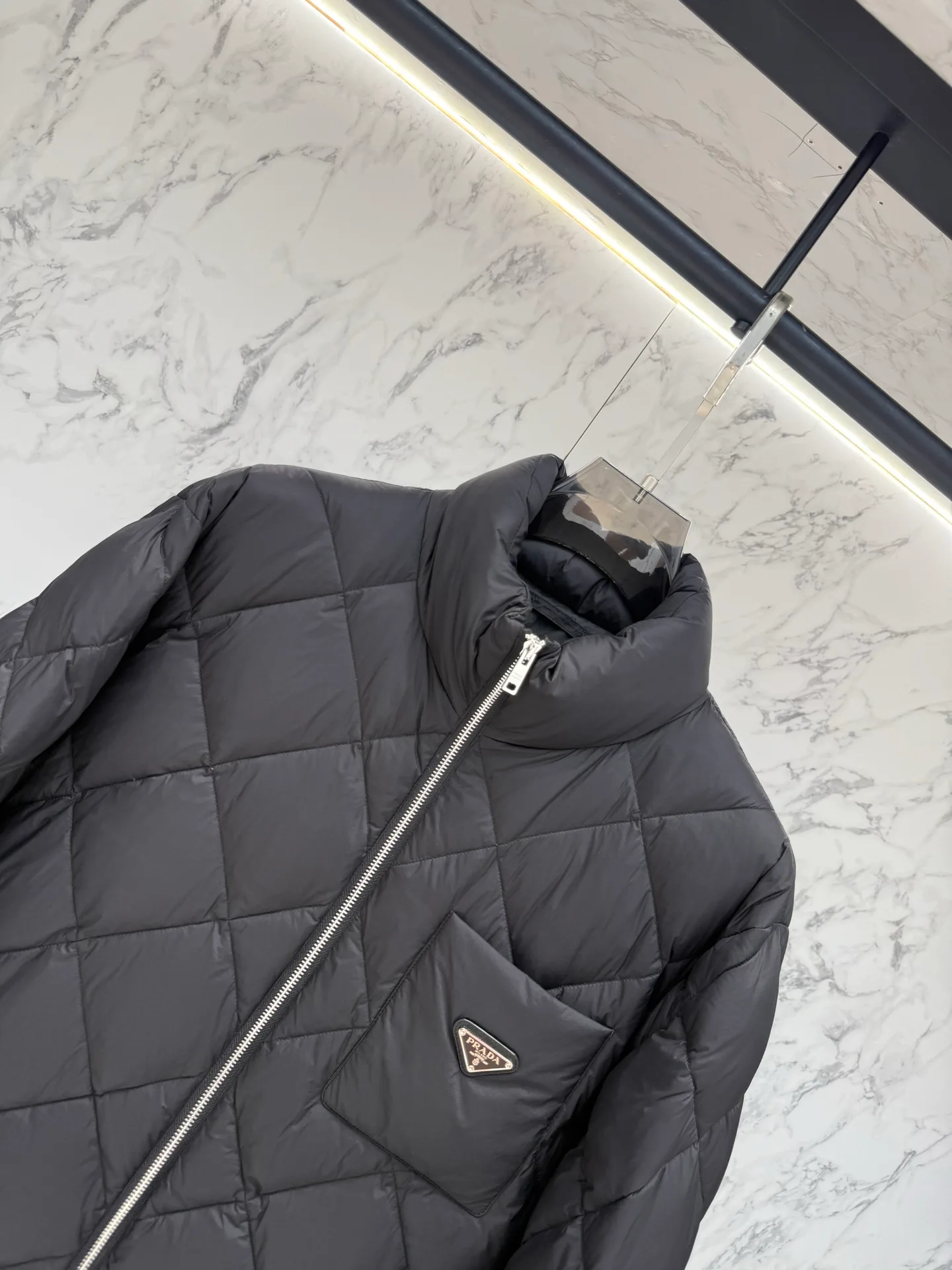 Куртки И Пуховики Женские Prada 18480923