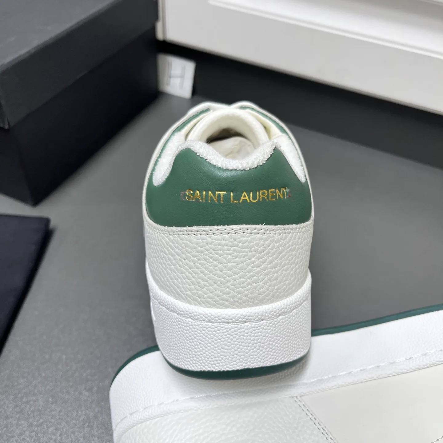 Кроссовки Женские Saint Laurent 17636686