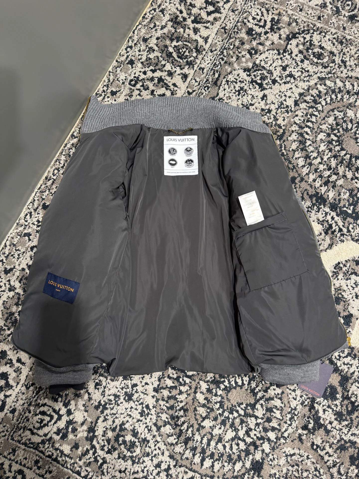Куртки И Пуховики Мужские Louis Vuitton 1858626
