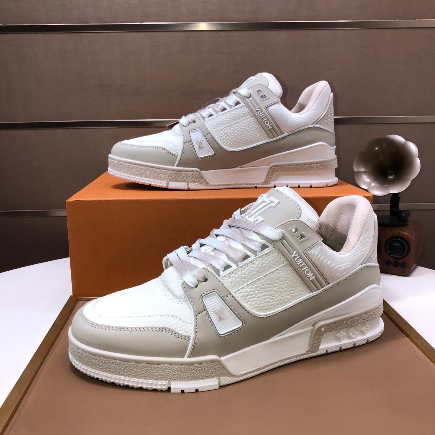 Кроссовки Женские Louis Vuitton 861306