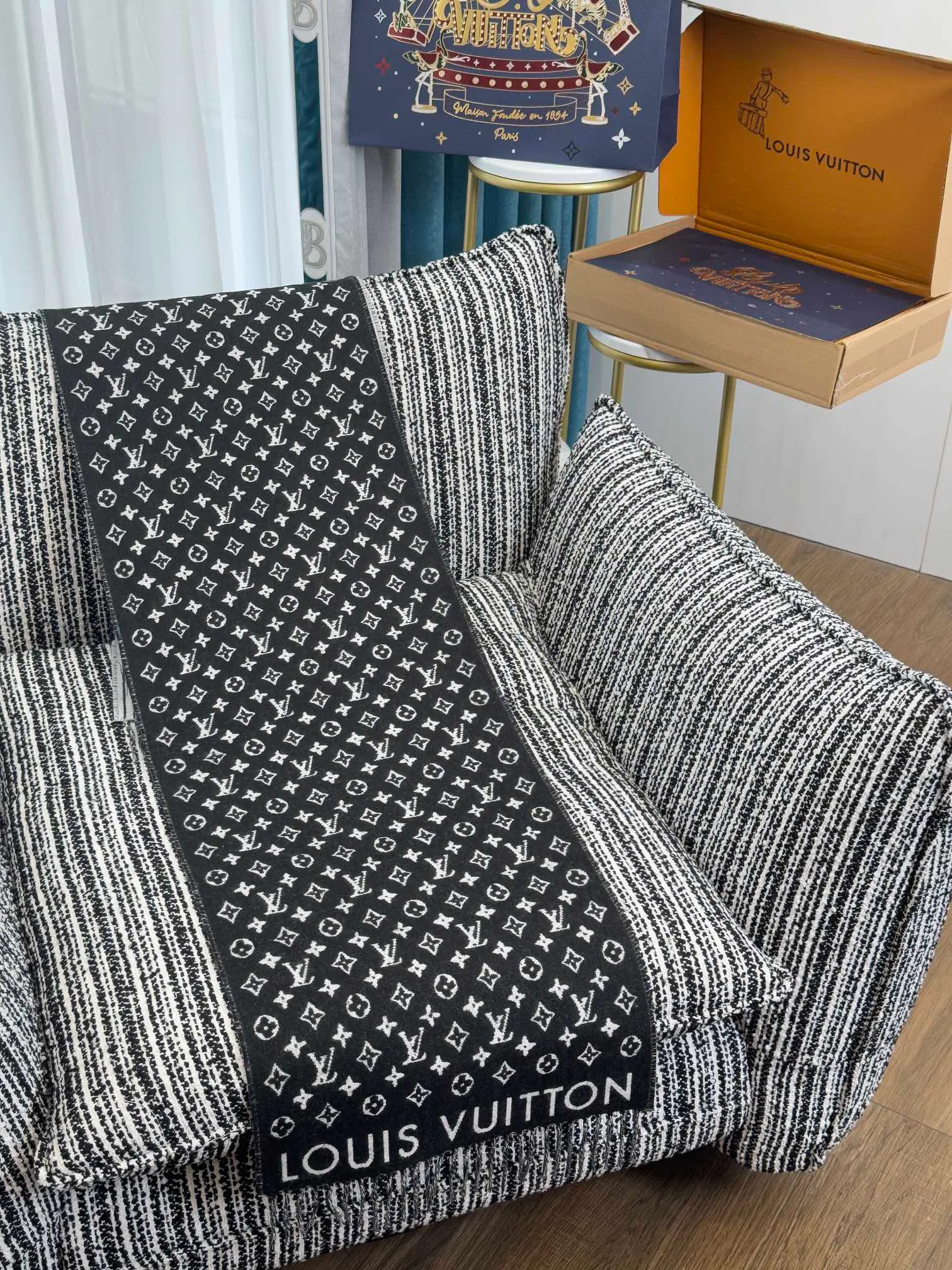 Шарфы Louis Vuitton 5049628