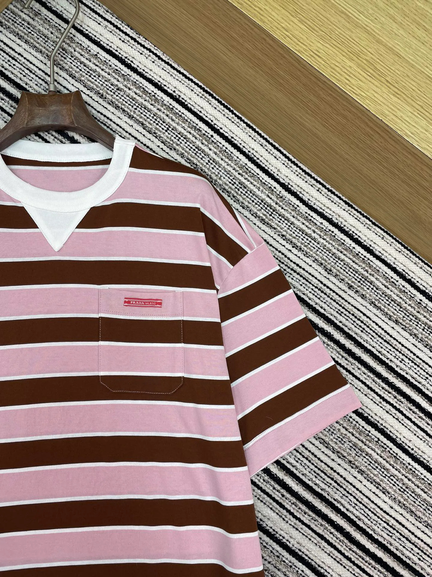 Футболки Женские Prada 2302700