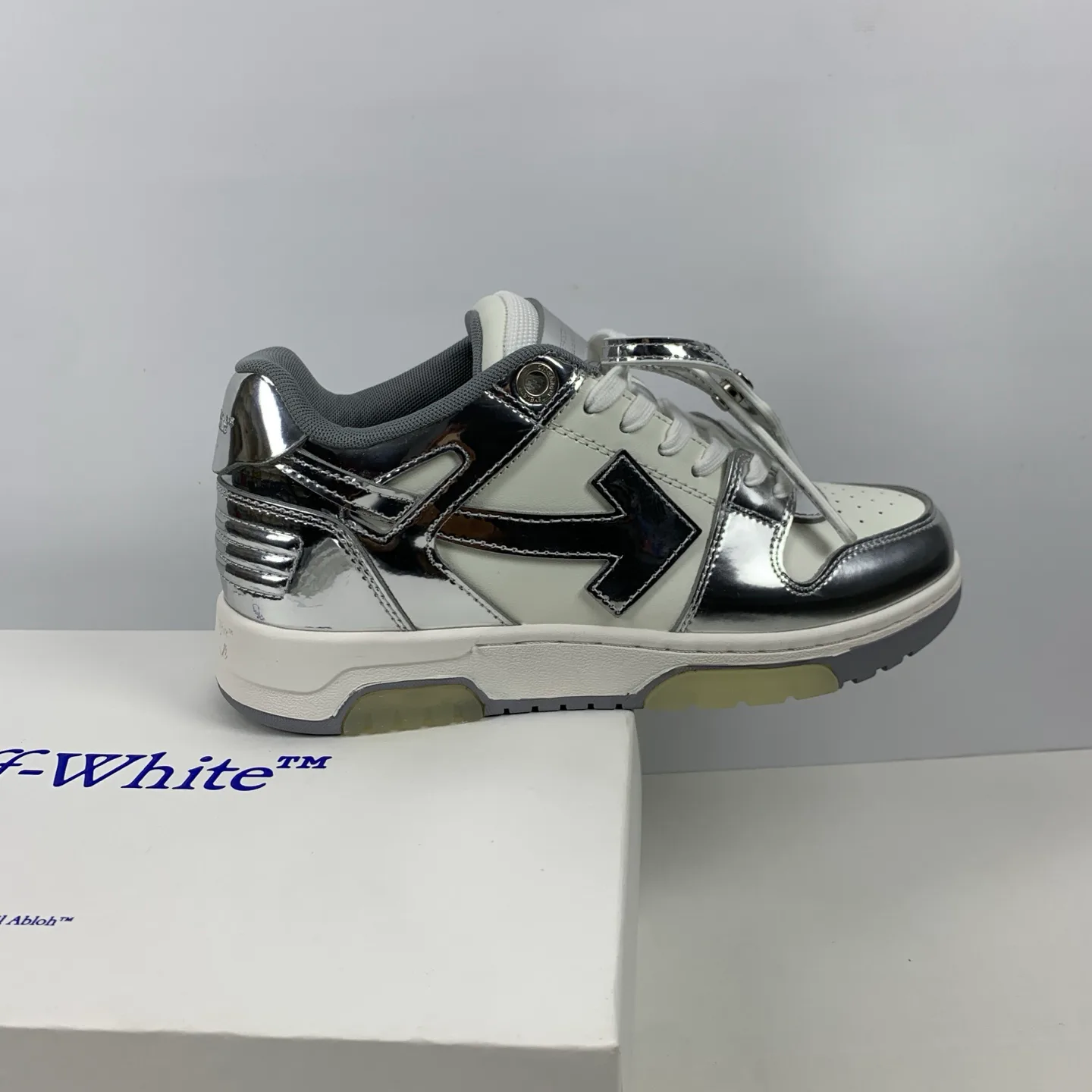 Кроссовки Женские Off-White 17776393