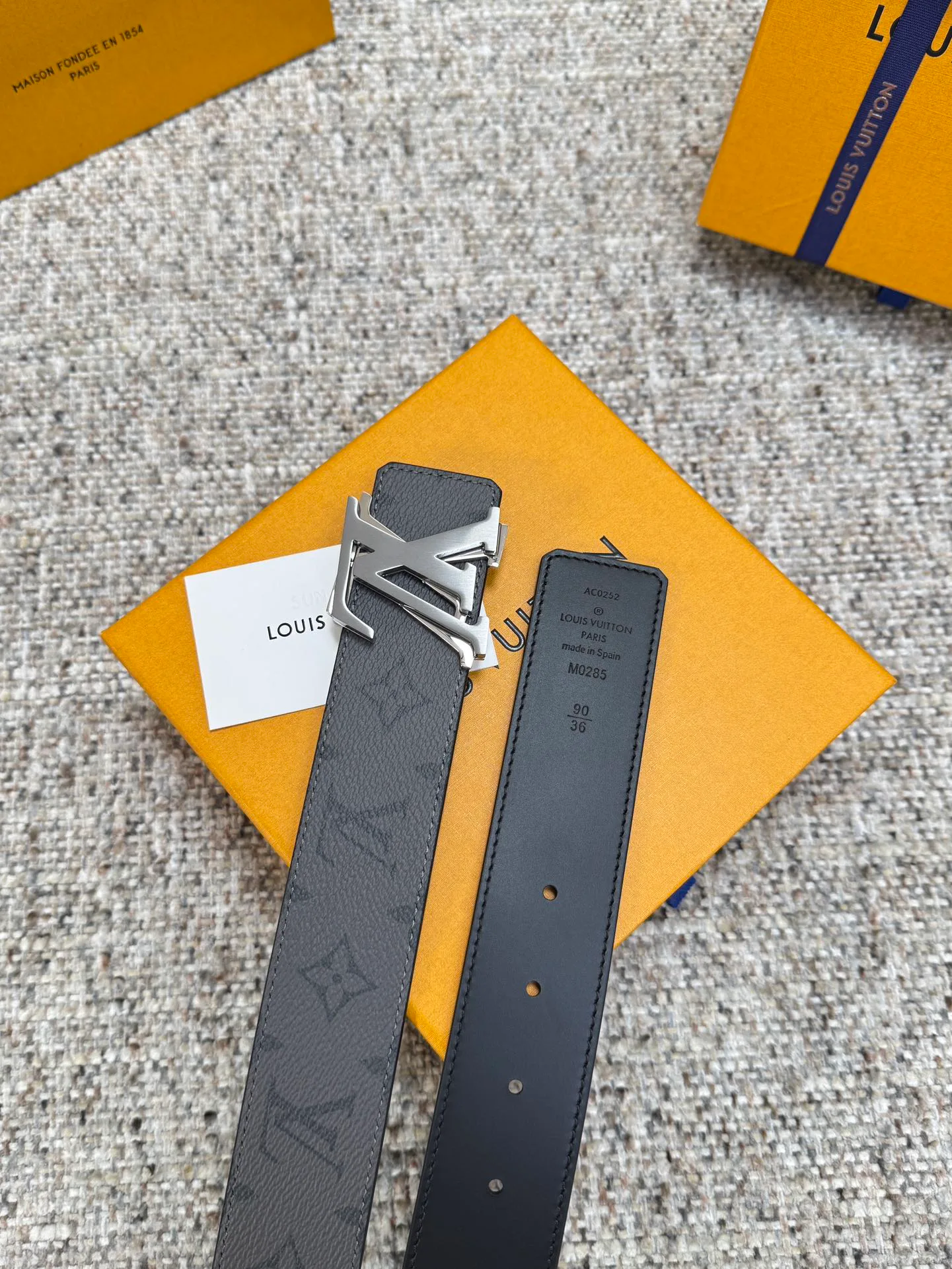 Ремни Louis Vuitton 805559