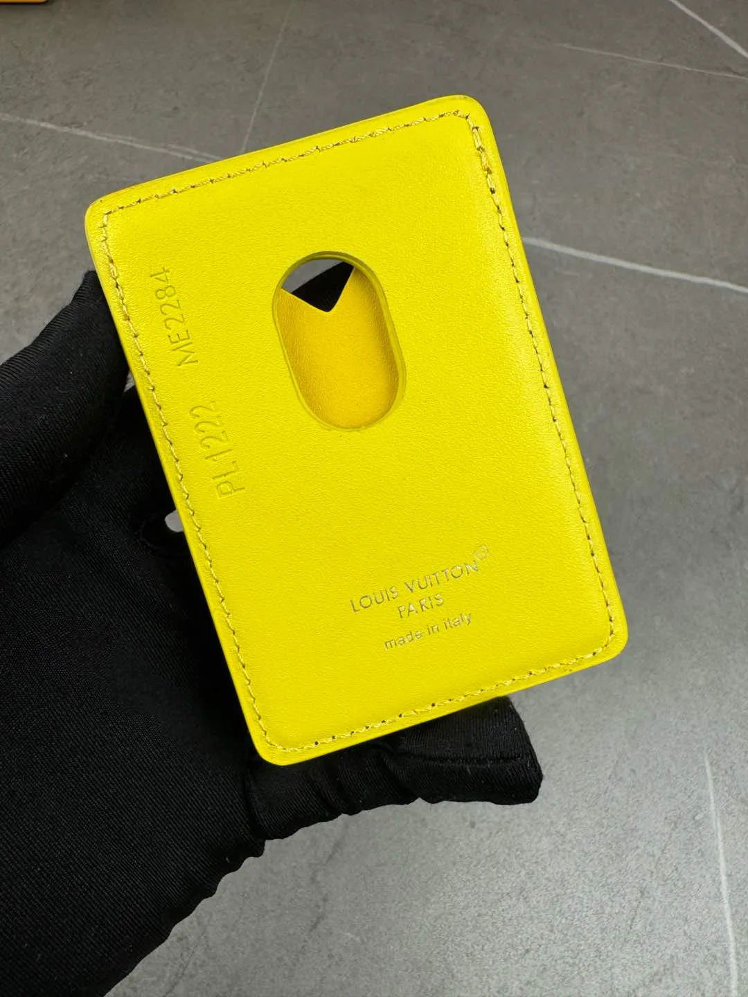 Визитницы Louis Vuitton 24660