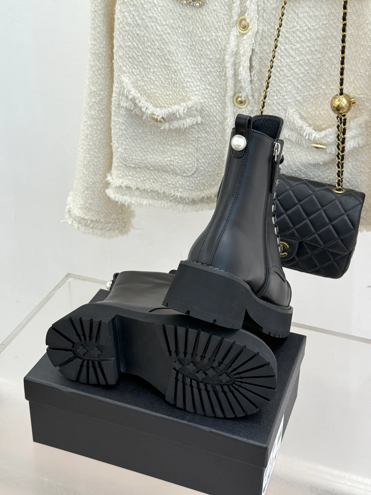 Ботинки Женские Chanel 19780083