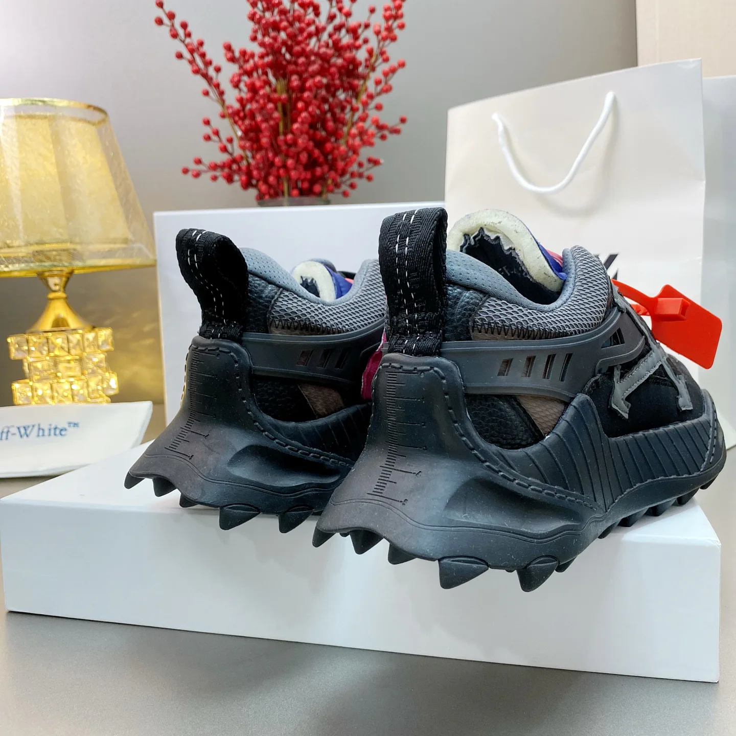 Кроссовки Женские Off-White 17530531