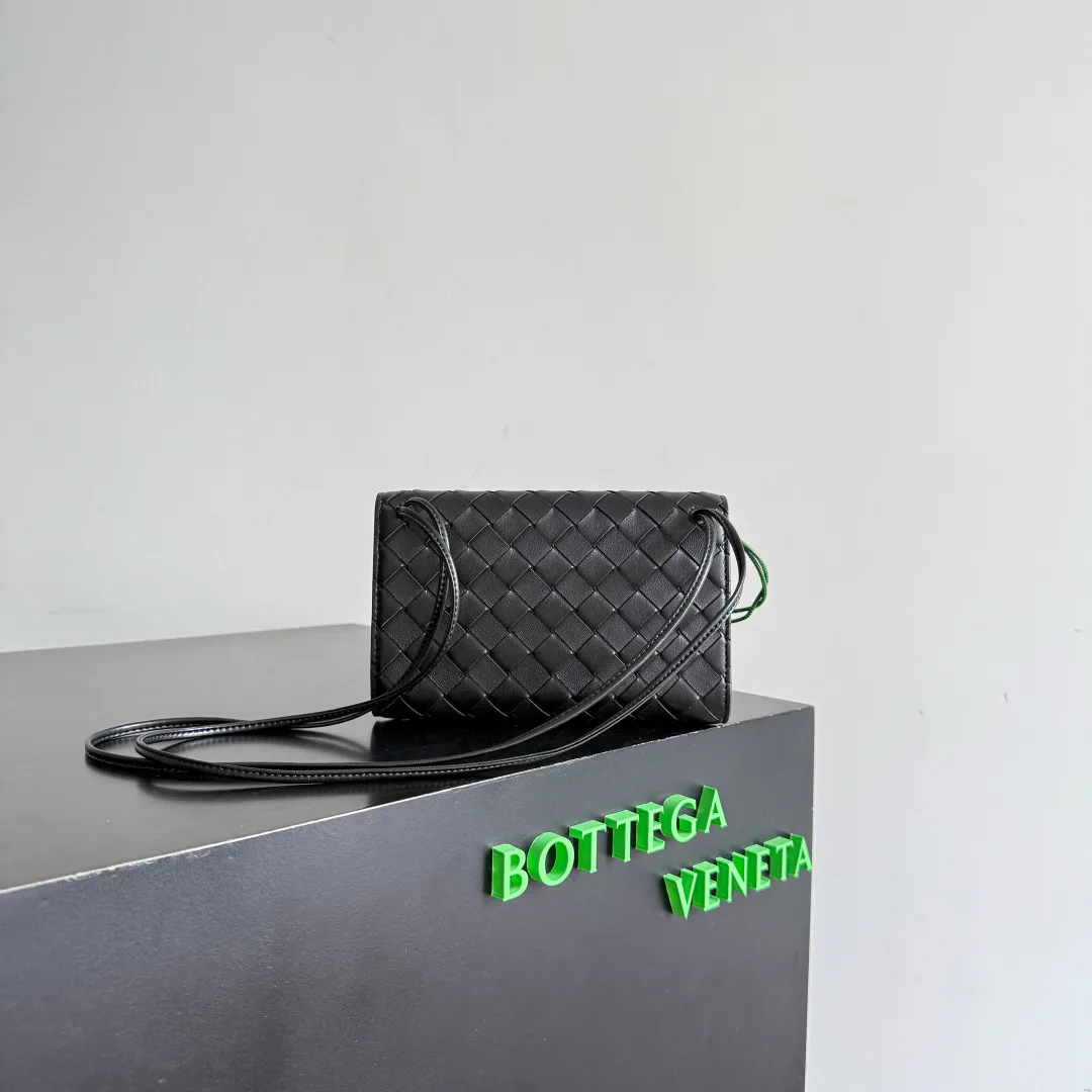 Классические Сумки Женские Bottega Veneta 11255492