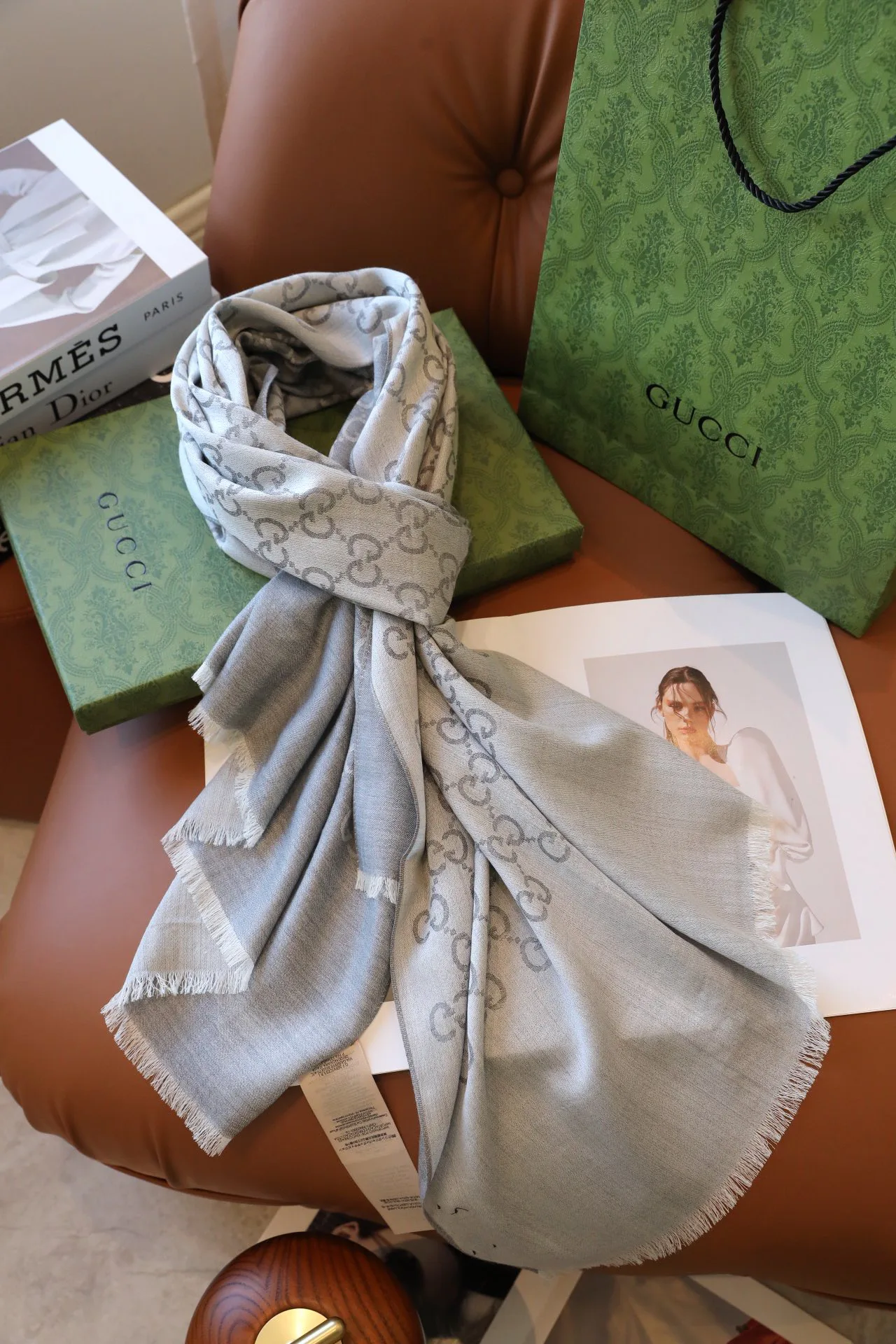 Шарфы Gucci 18275135