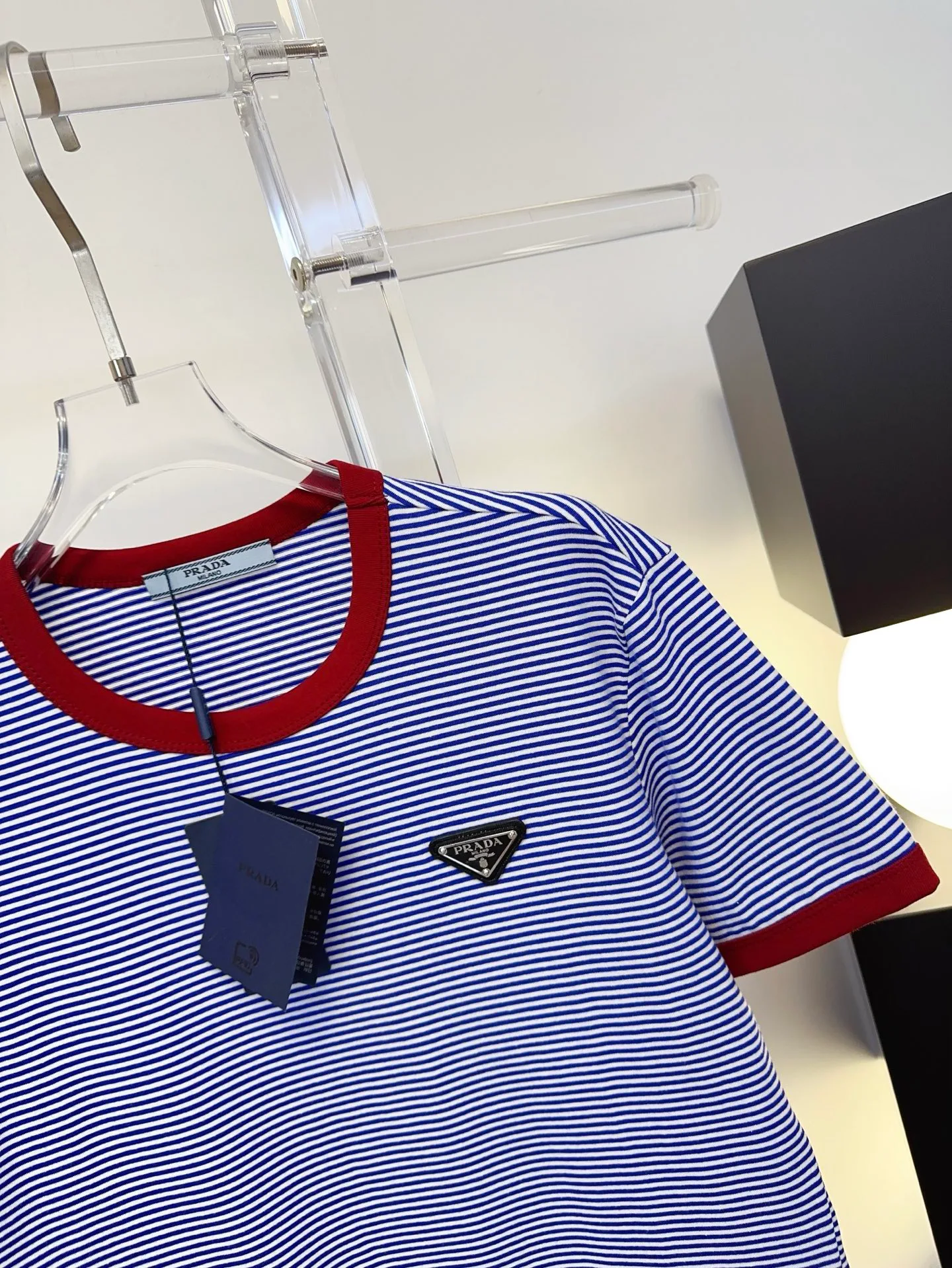 Футболки Женские Prada 11418631
