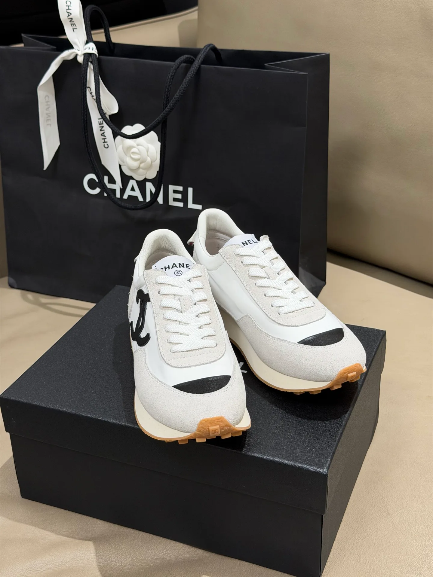 Кроссовки Женские Chanel 11388907