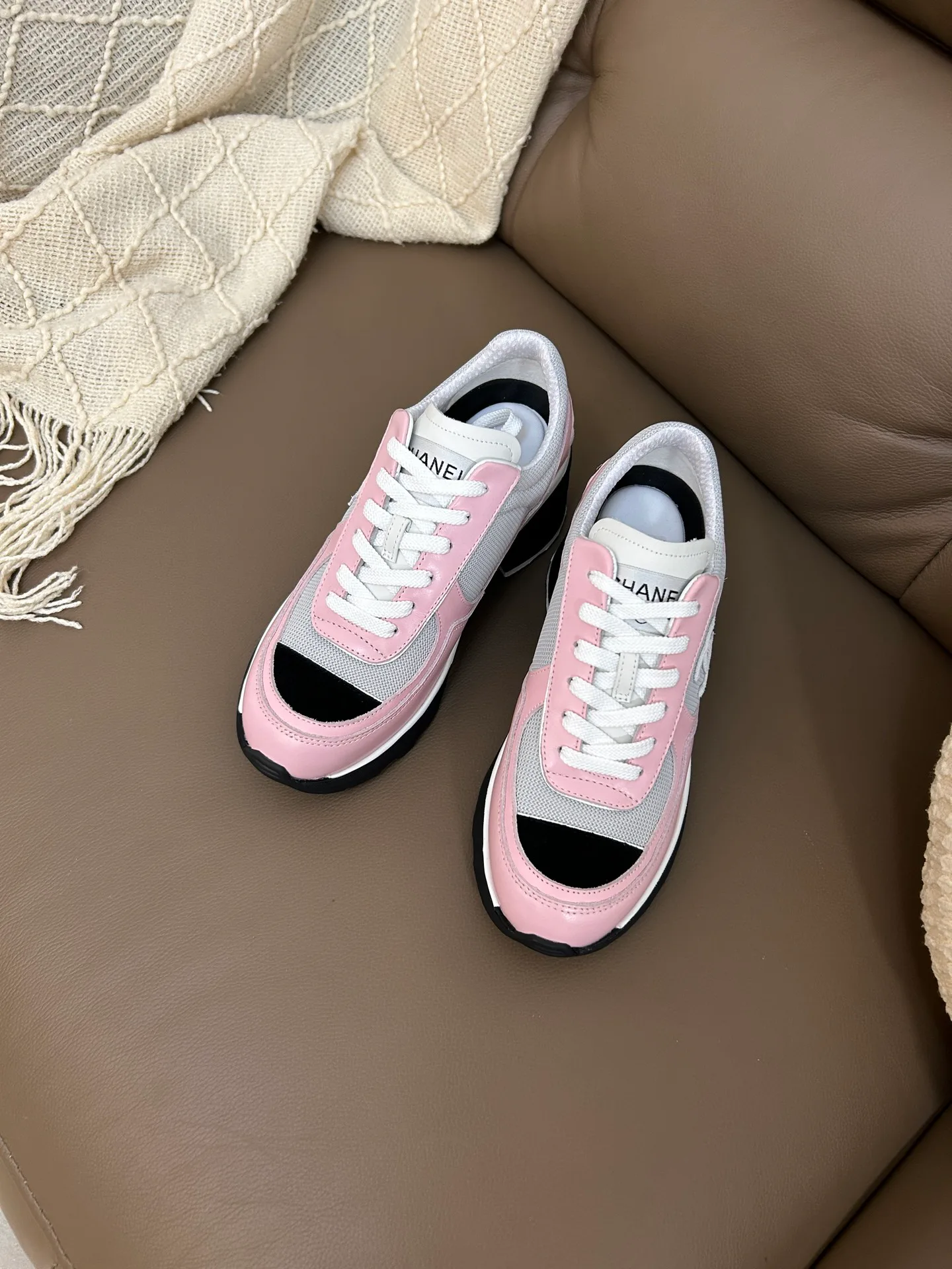 Кроссовки Женские Chanel 243996
