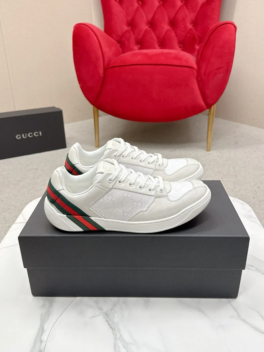 Кроссовки Женские Gucci 19099043