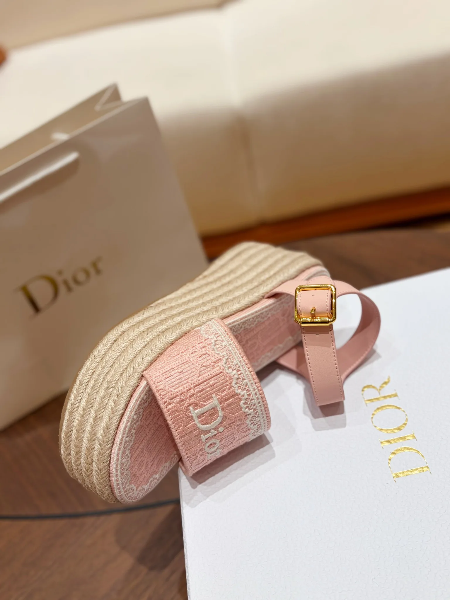 Босоножки Женские Christian Dior 17524684