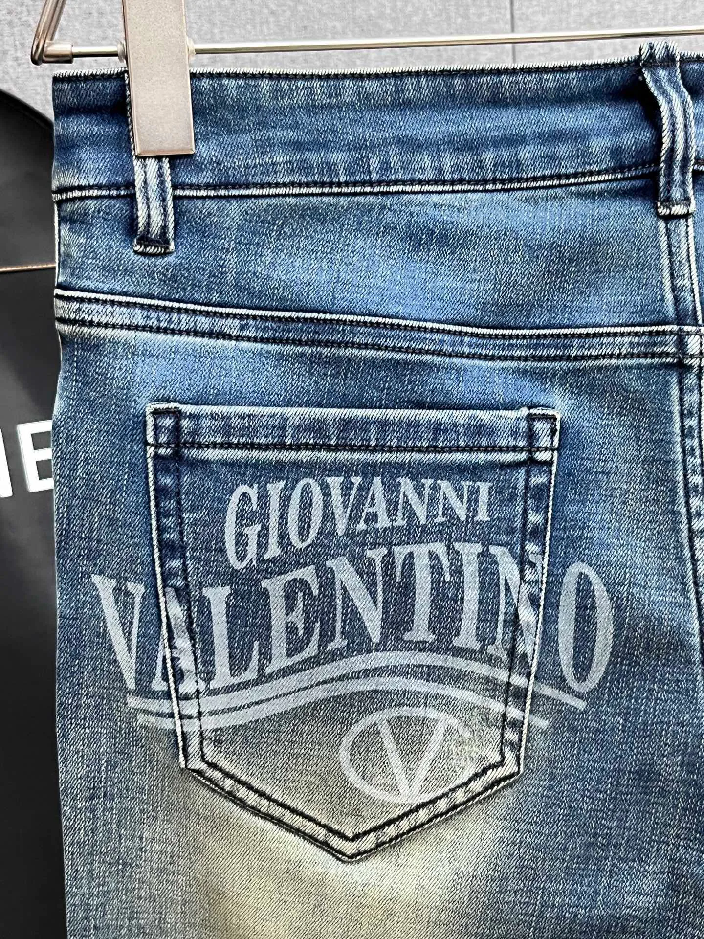 Джинсы Женские Valentino 9175063