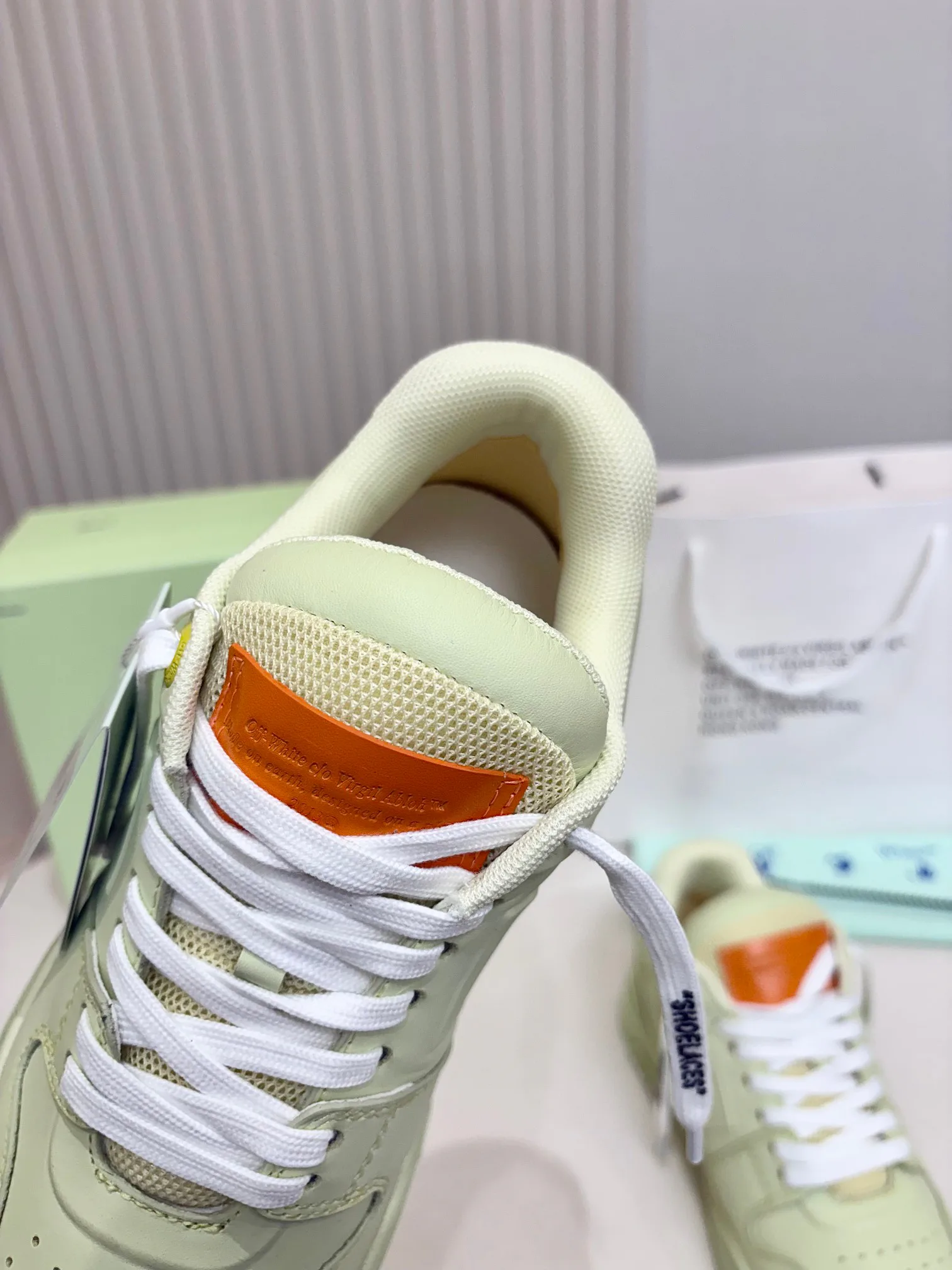 Кроссовки Женские Off-White 18158690