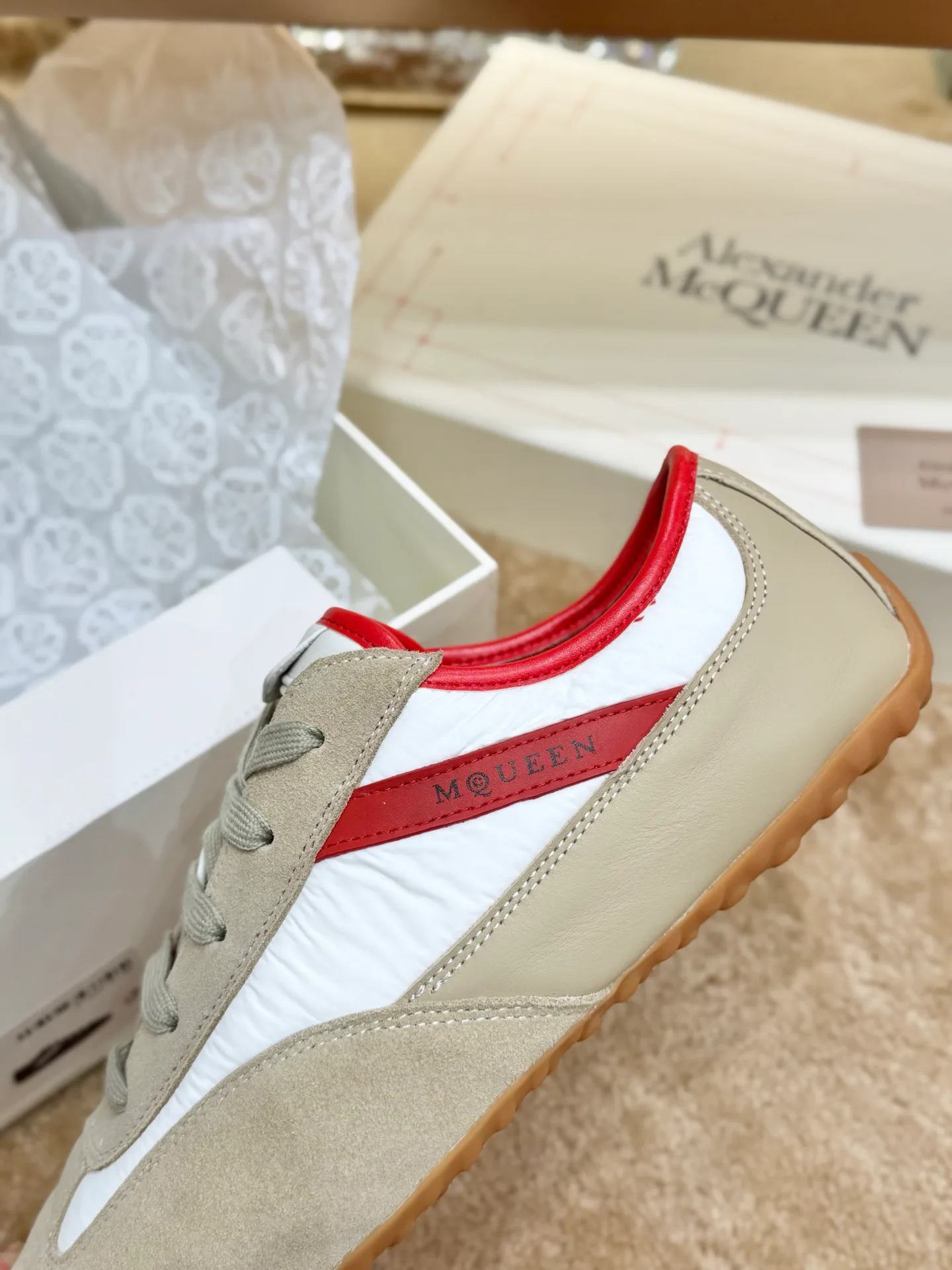 Кроссовки Женские Alexander Mcqueen 14182698