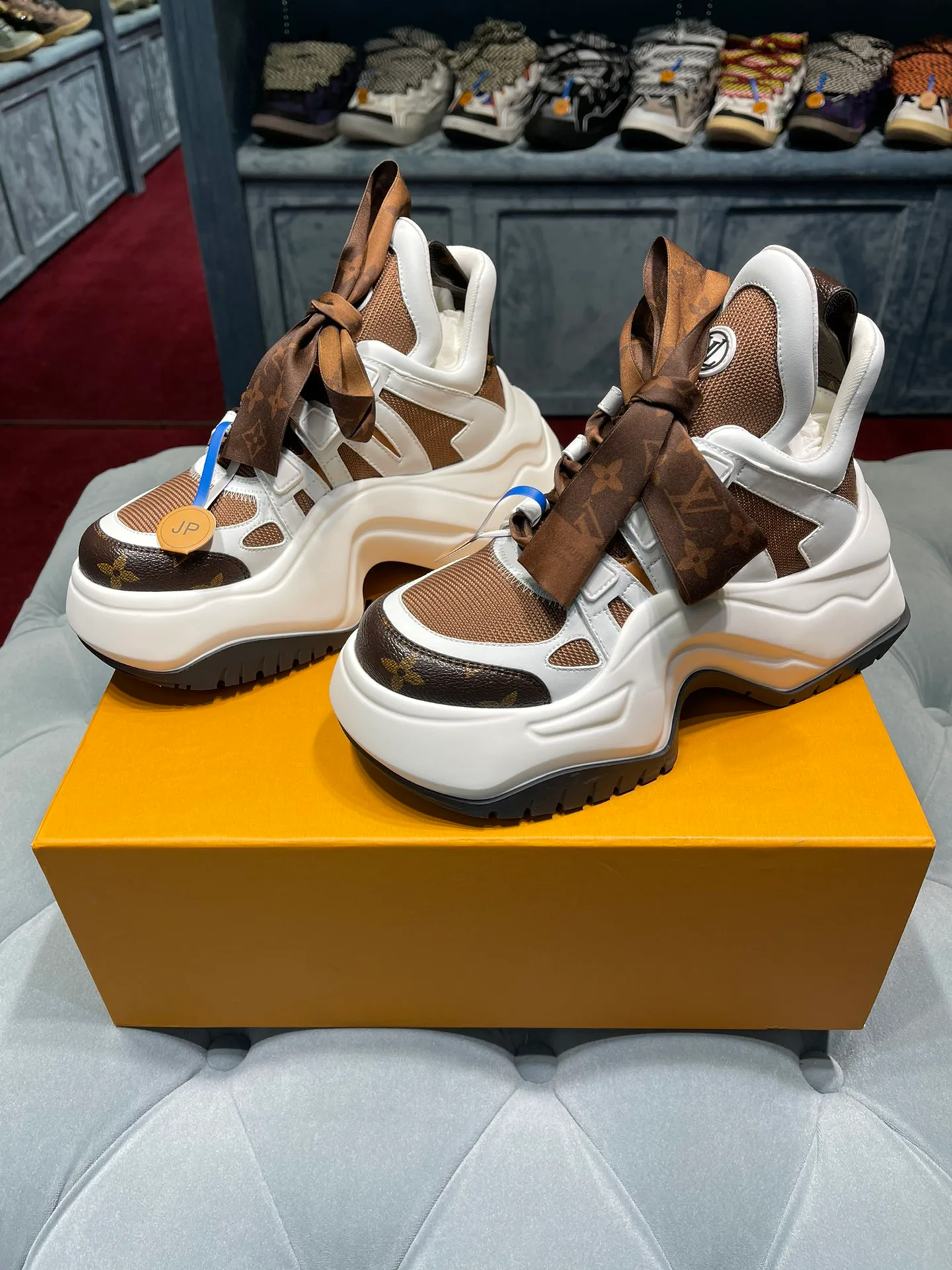 Кроссовки Женские Louis Vuitton 14855