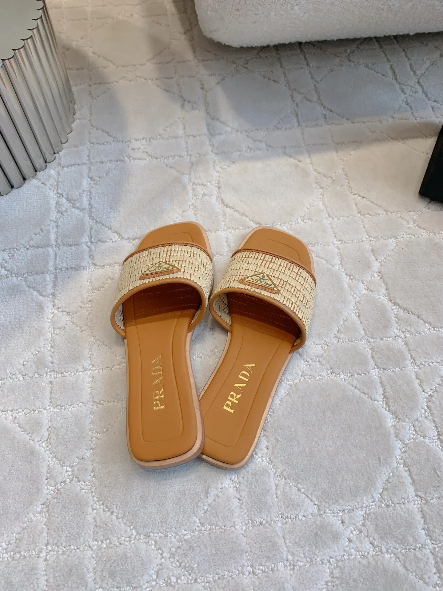 Шлепанцы Женские Prada 32440