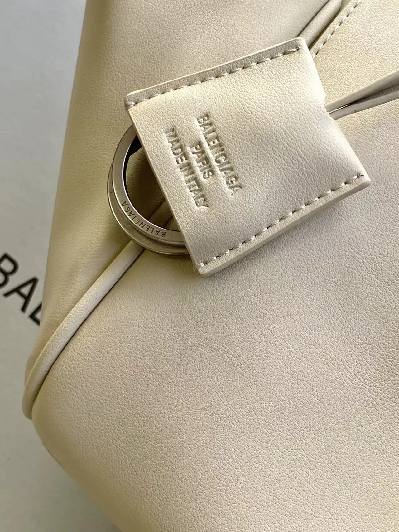 Сумки На Ремне Женские Balenciaga 84581