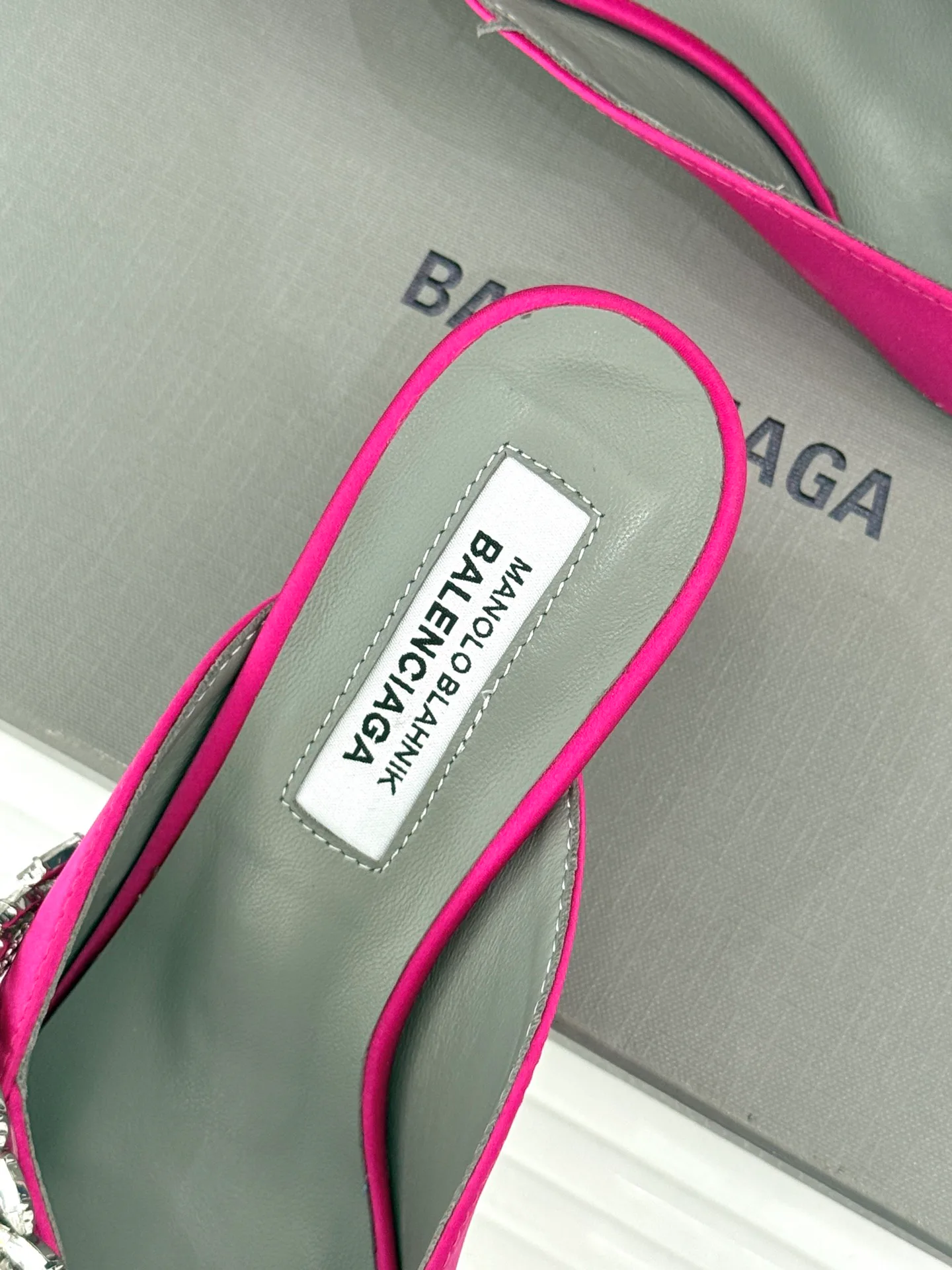 Босоножки Женские Balenciaga 16973365