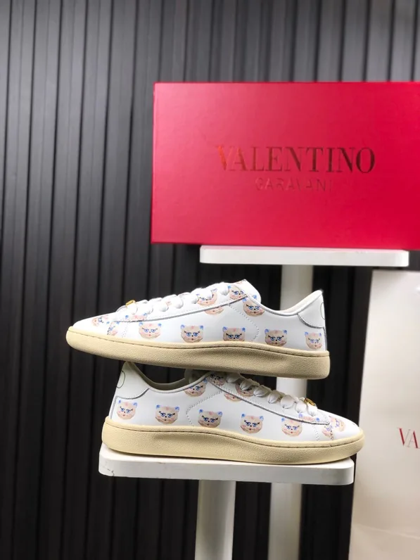 Кроссовки Женские Valentino 11707484