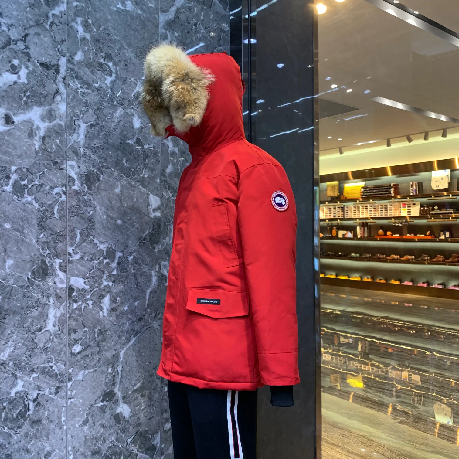 Куртки И Пуховики Мужские Canada Goose 64124