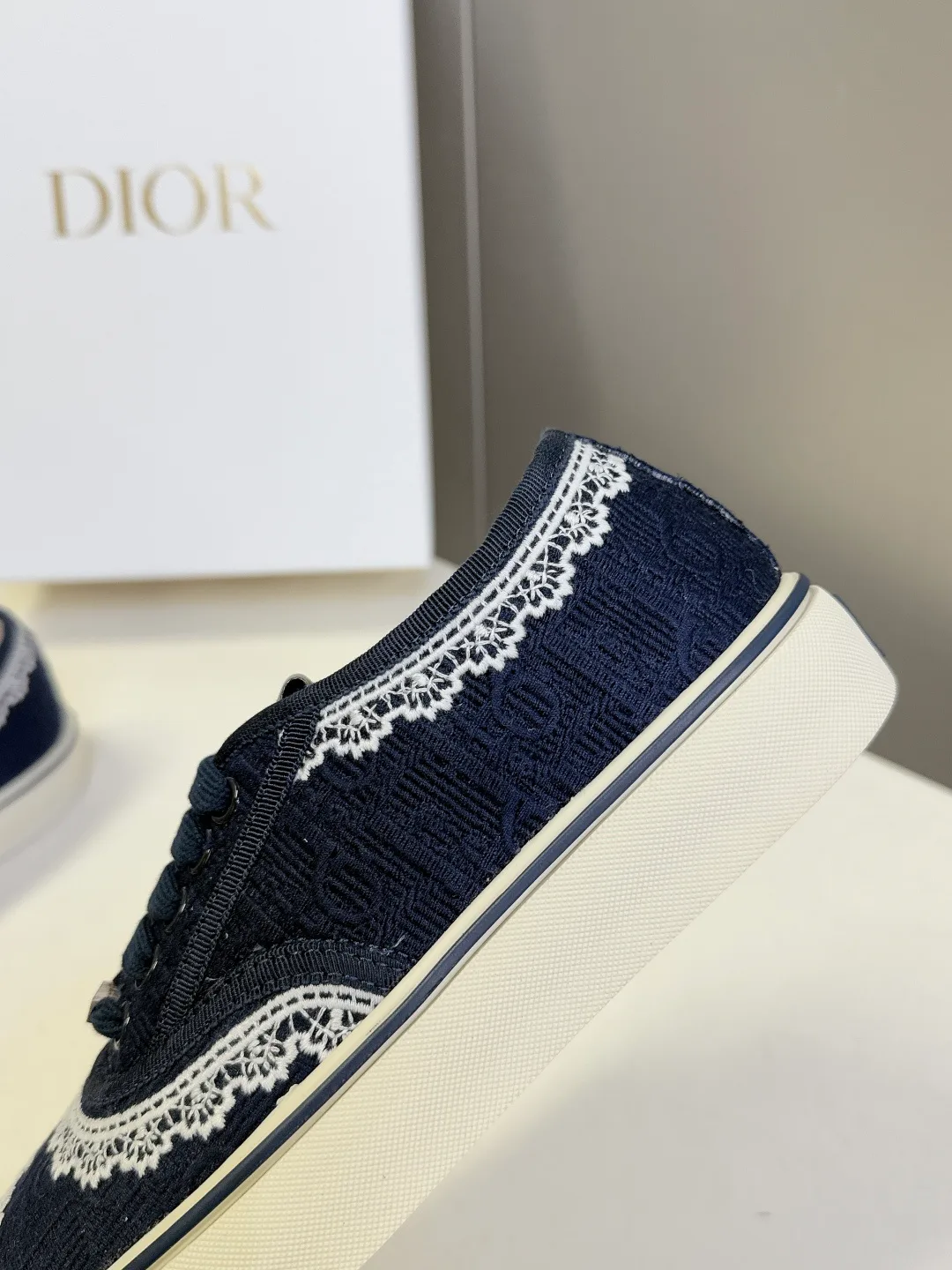 Кроссовки Женские Christian Dior 11239895