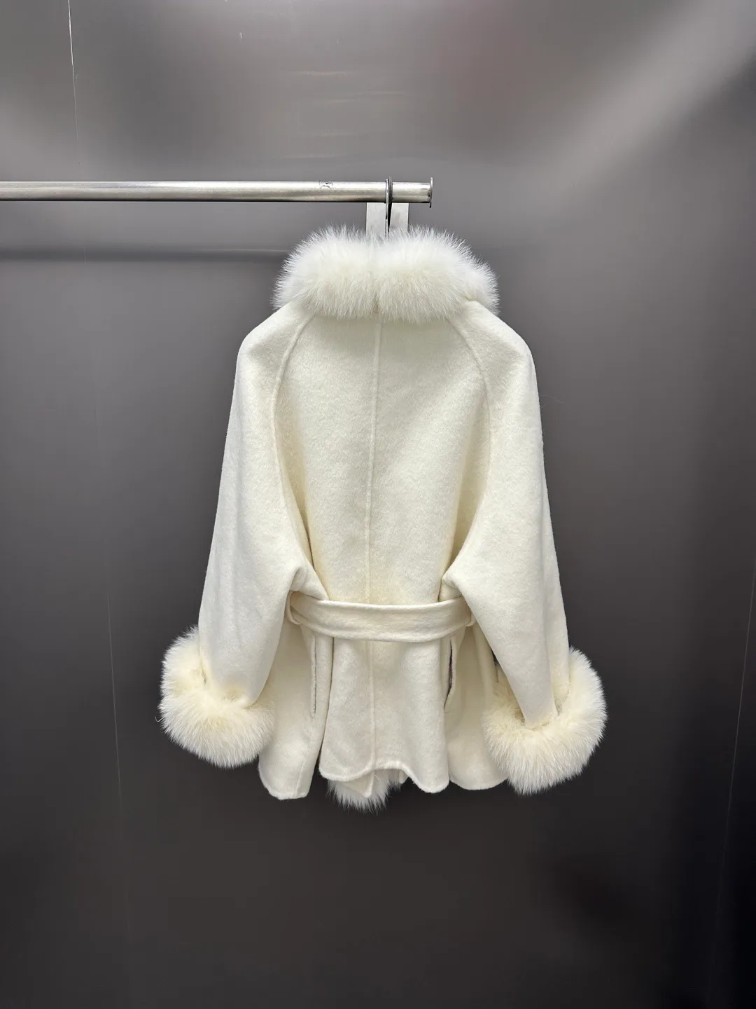 Пальто Женские Max Mara 18902576