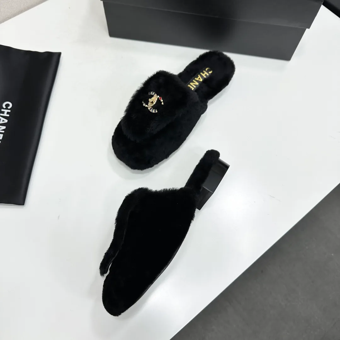 Тапочки Женские Chanel 18436111