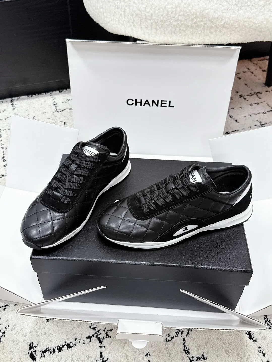 Кроссовки Женские Chanel 13168402