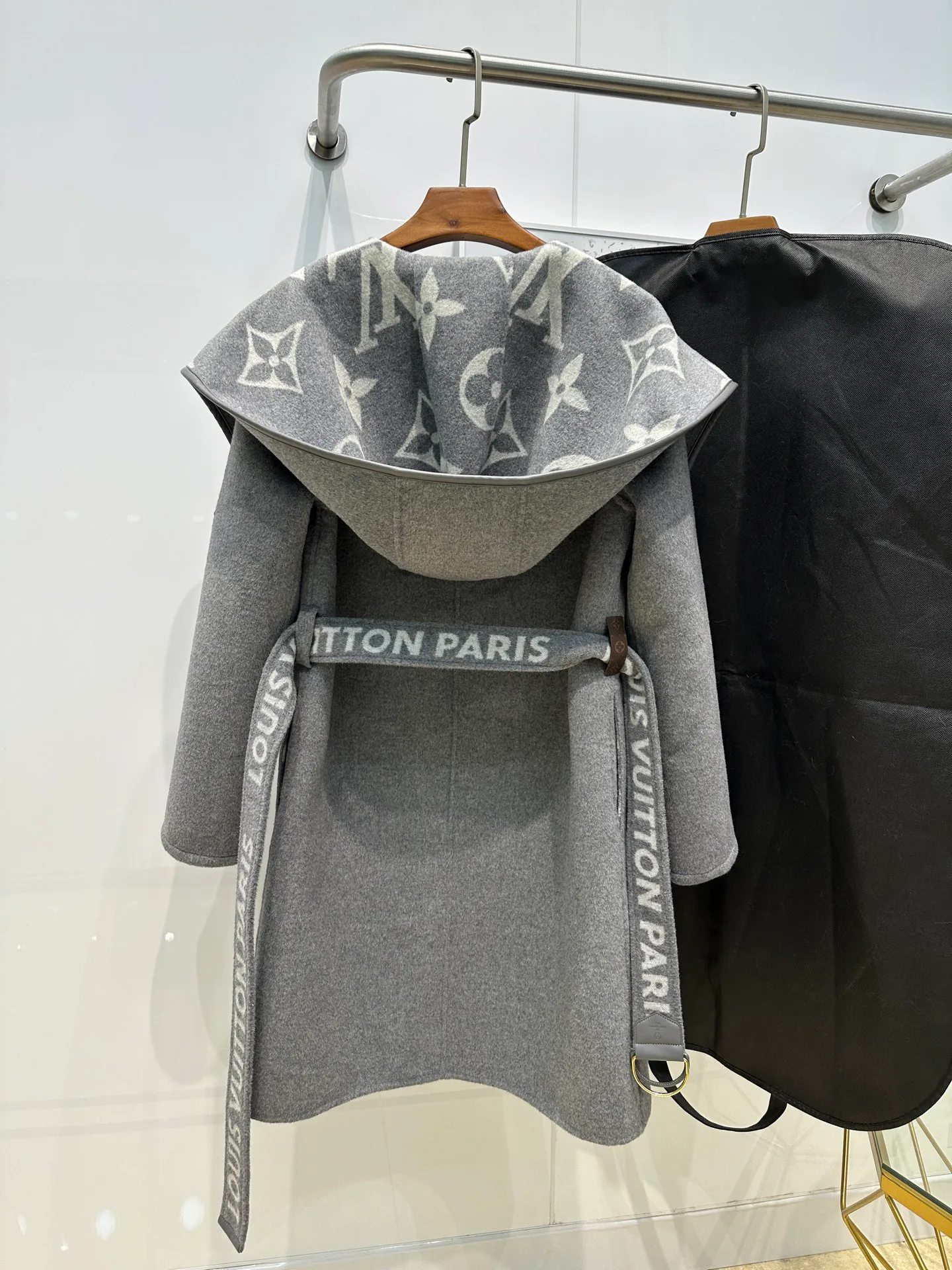 Пальто Женские Louis Vuitton 669813