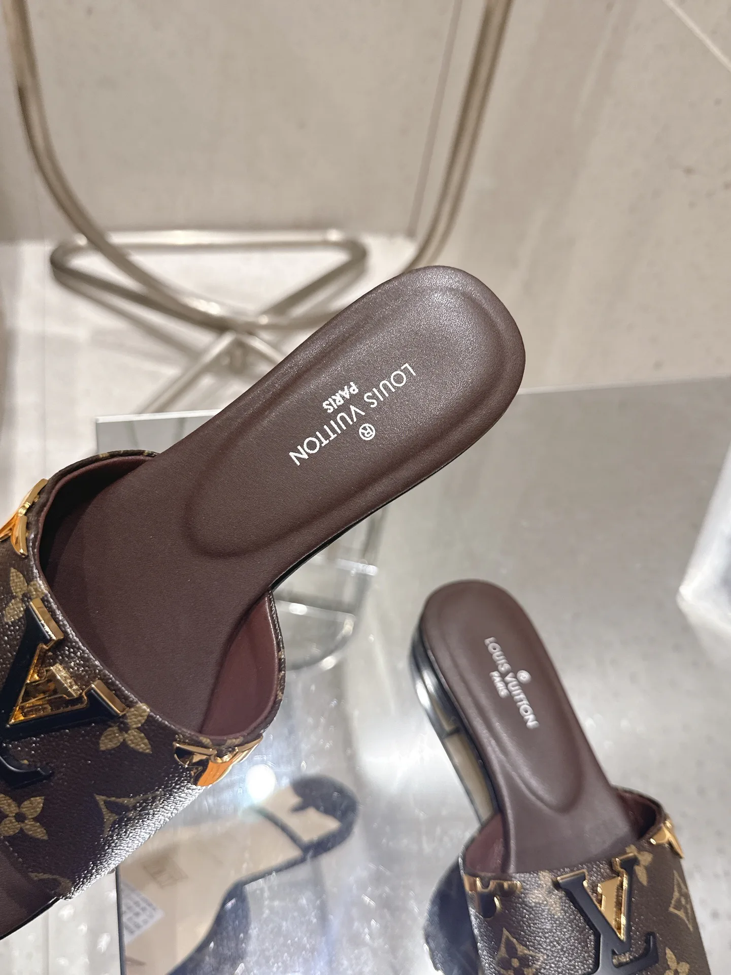 Босоножки Женские Louis Vuitton 1656887