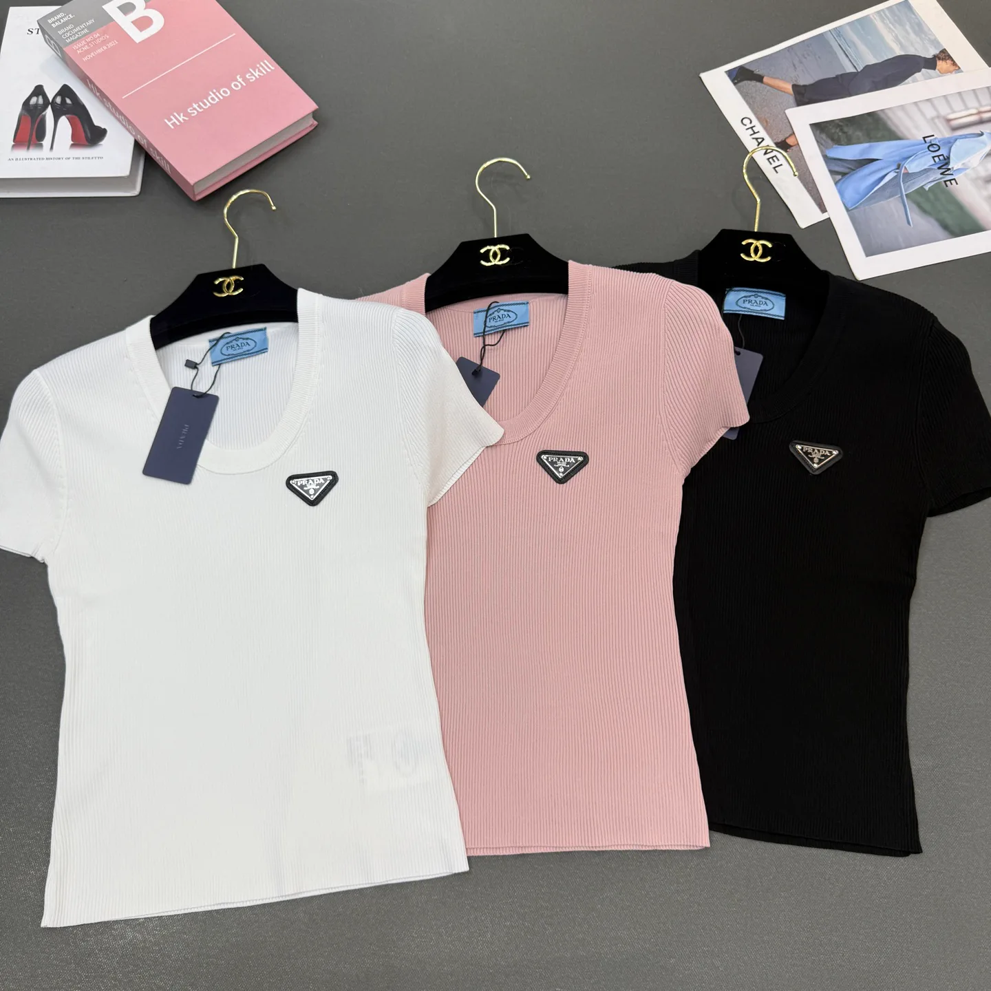 Футболки Женские Prada 27321