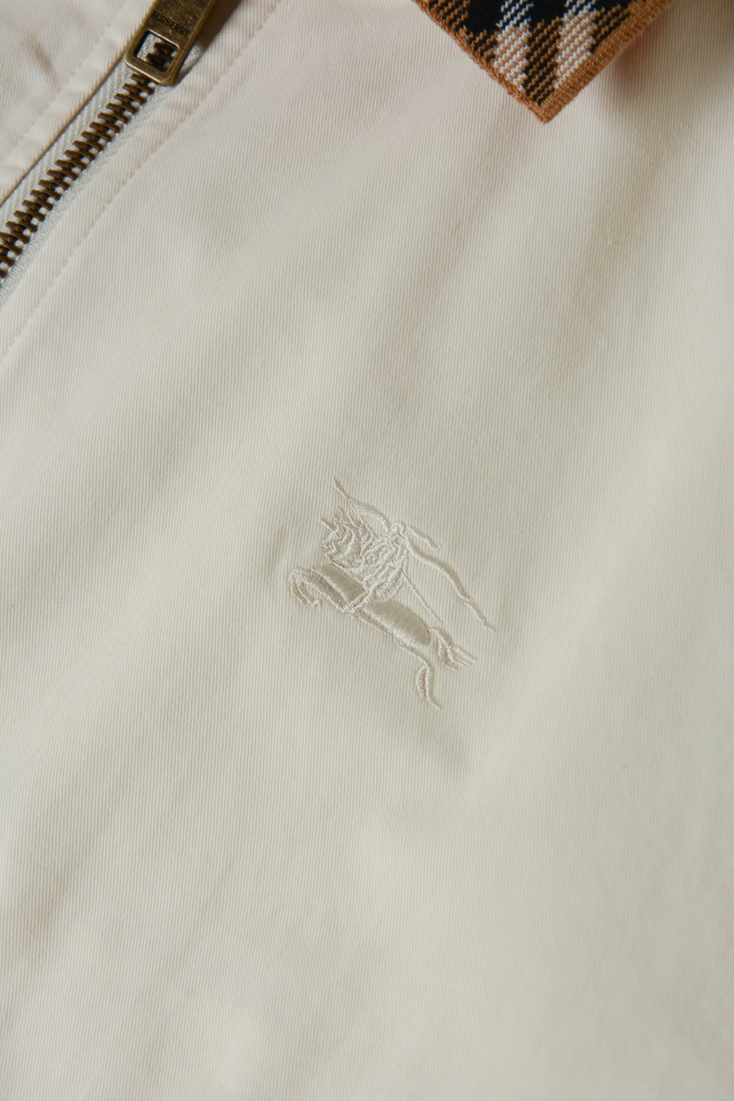 Куртки И Пуховики Женские Burberry 18386470