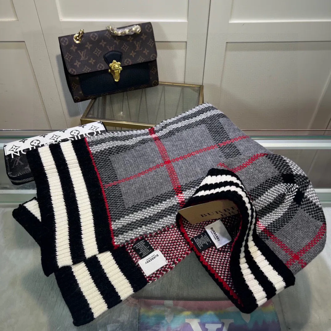 Головные Уборы Burberry 823938