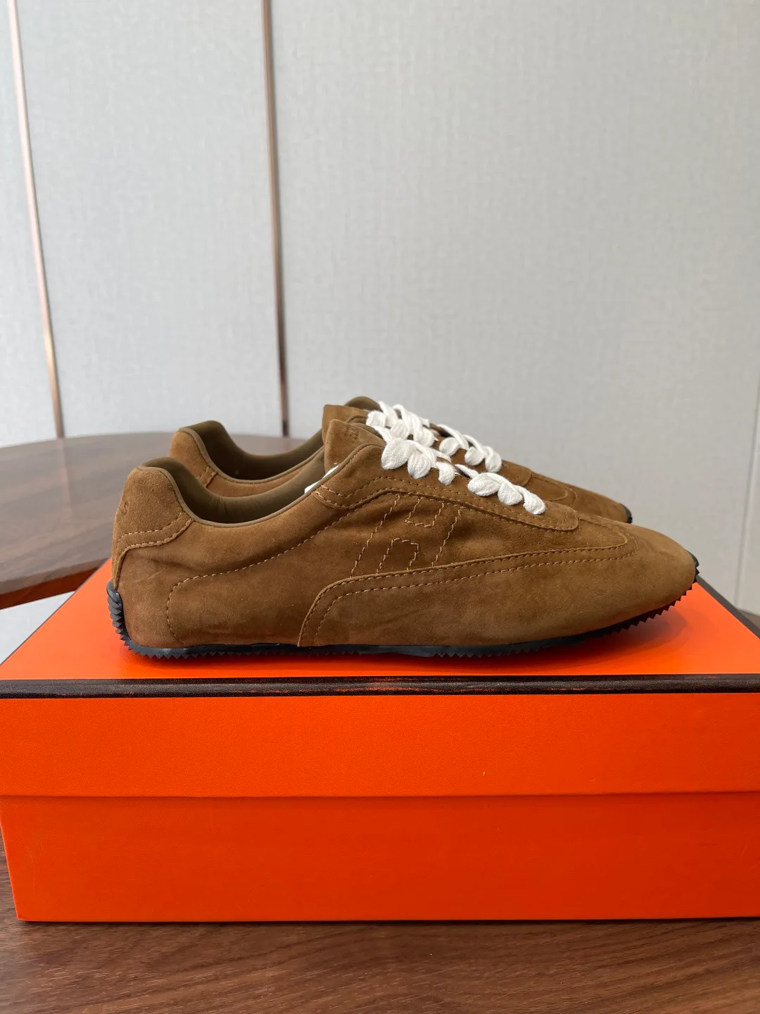 Кроссовки Женские Hermes 1284394