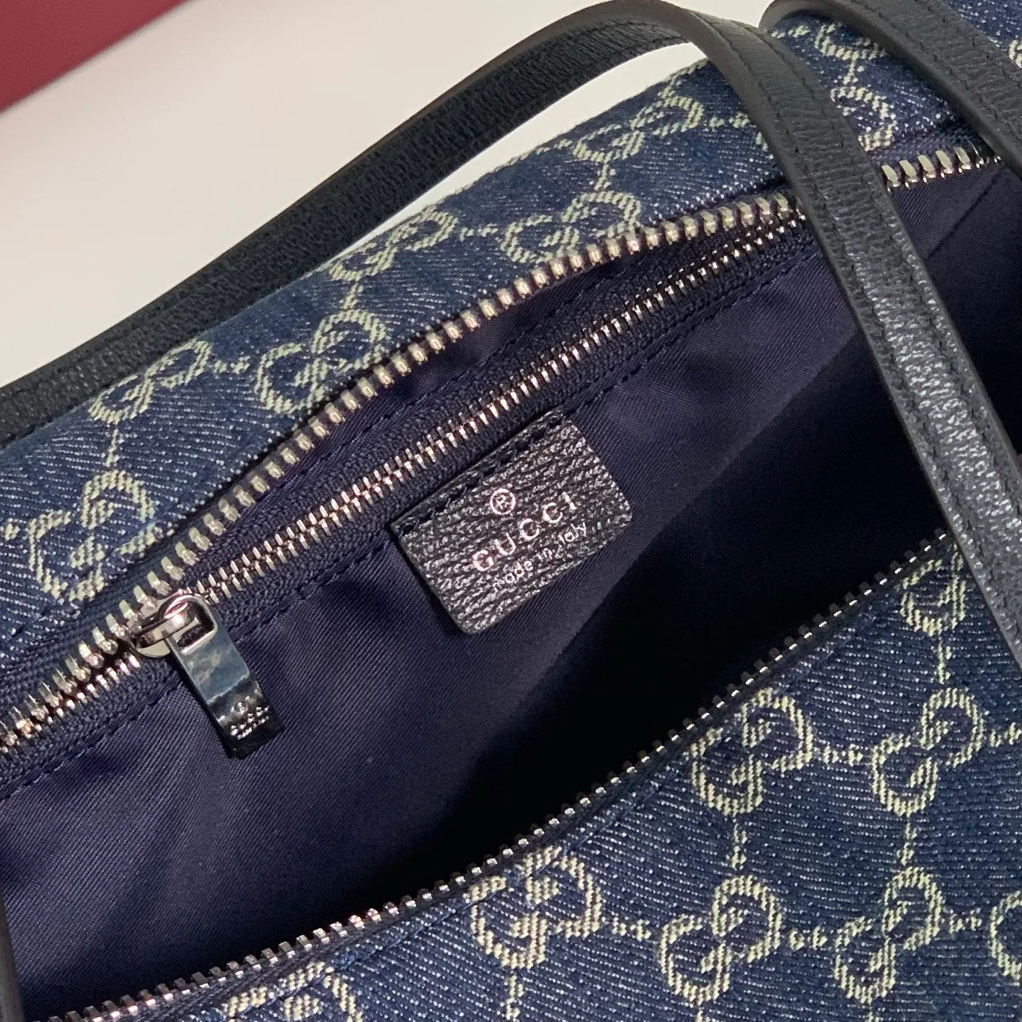 Классические Сумки Женские Gucci 17585990