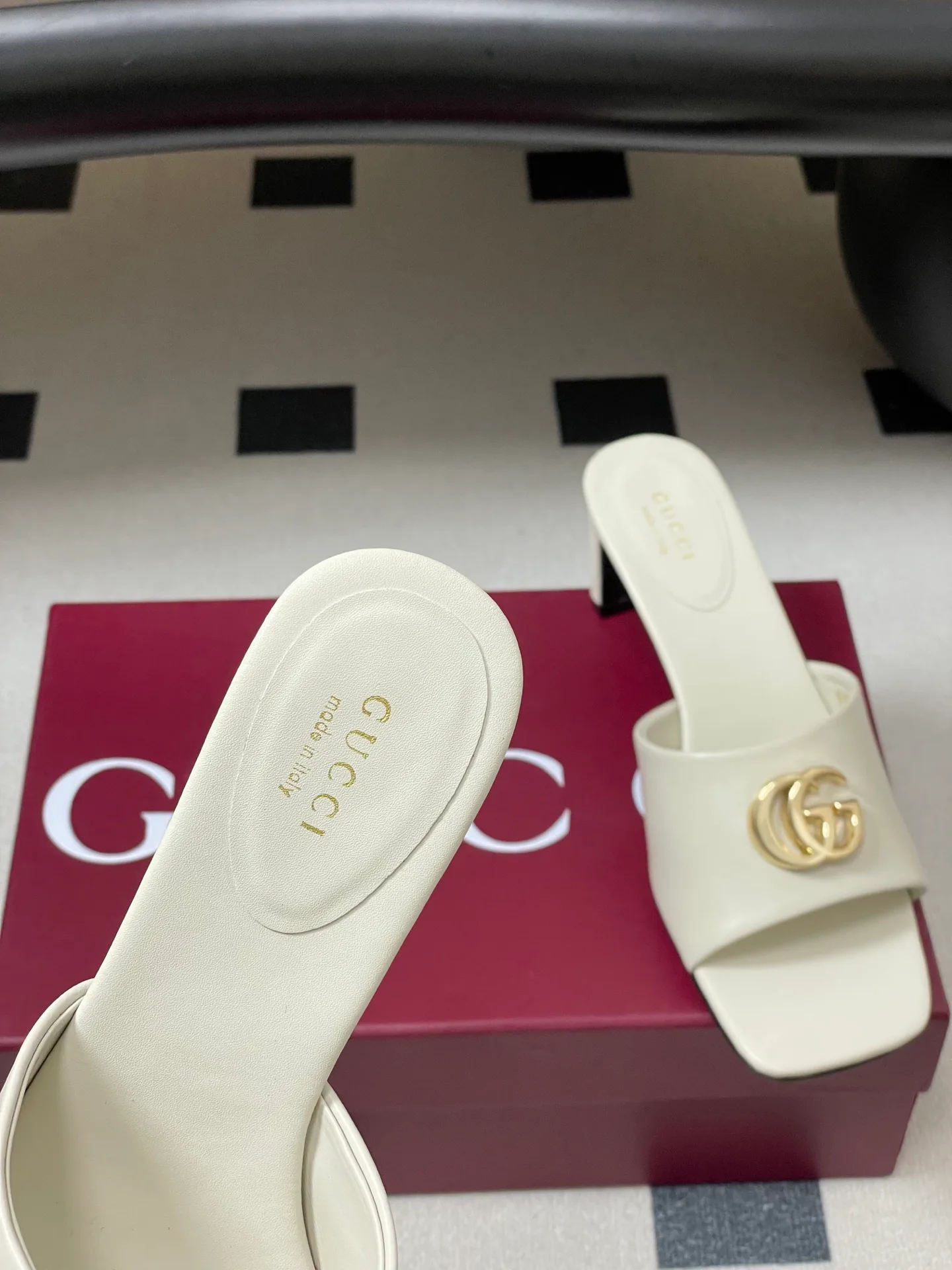 Босоножки Женские Gucci 10395322