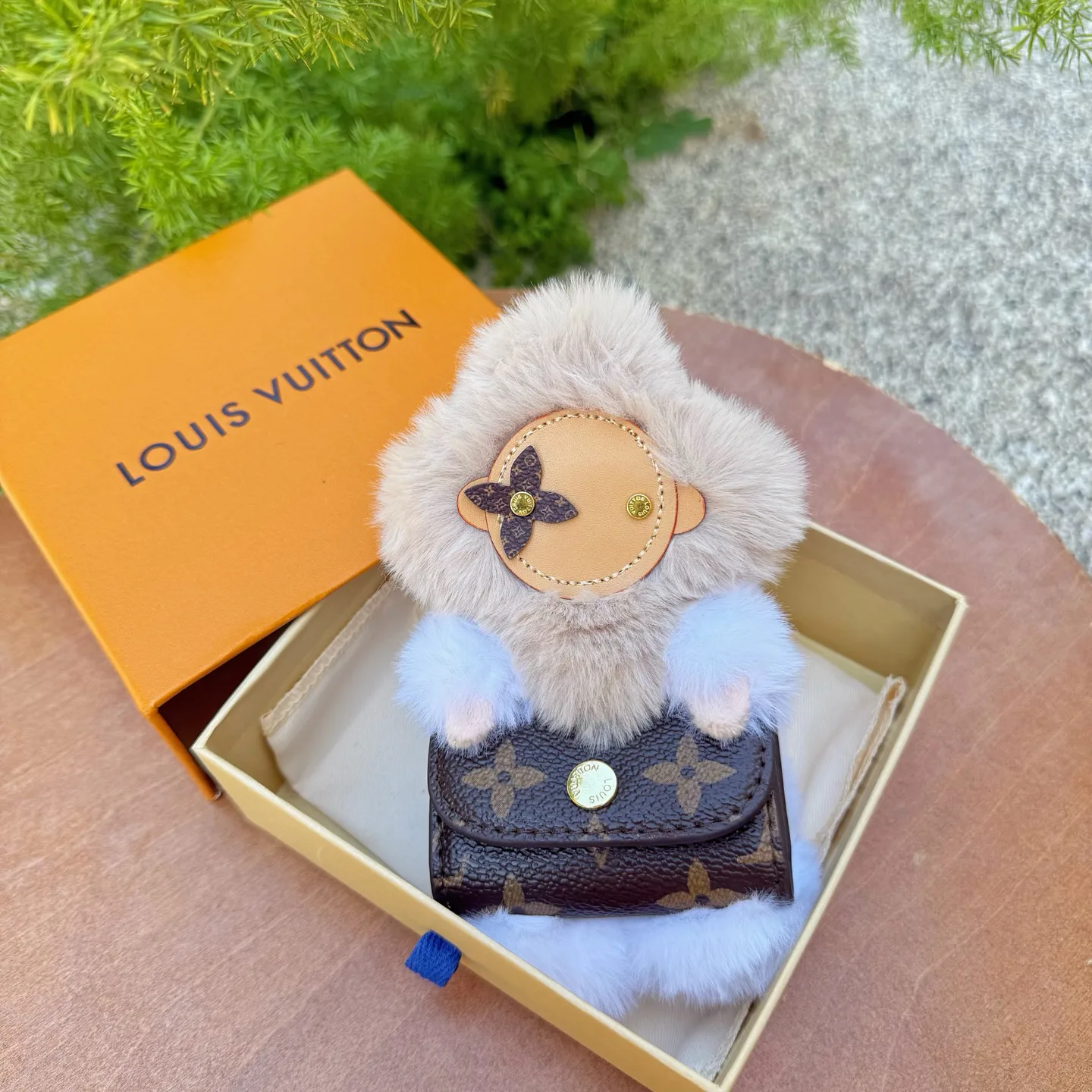 Клатчи Женские Louis Vuitton 1686415