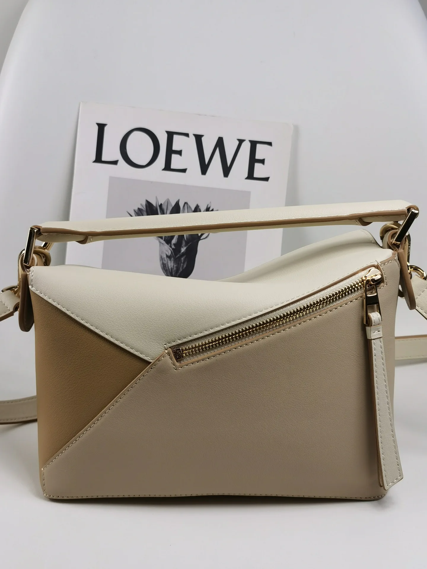 Классические Сумки Женские Loewe 13339534