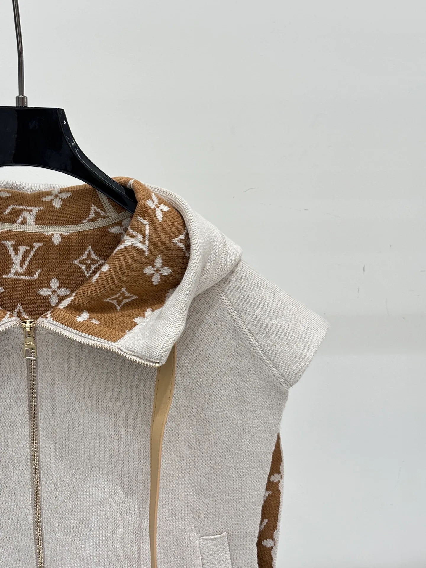 Жилеты Женские Louis Vuitton 18907513