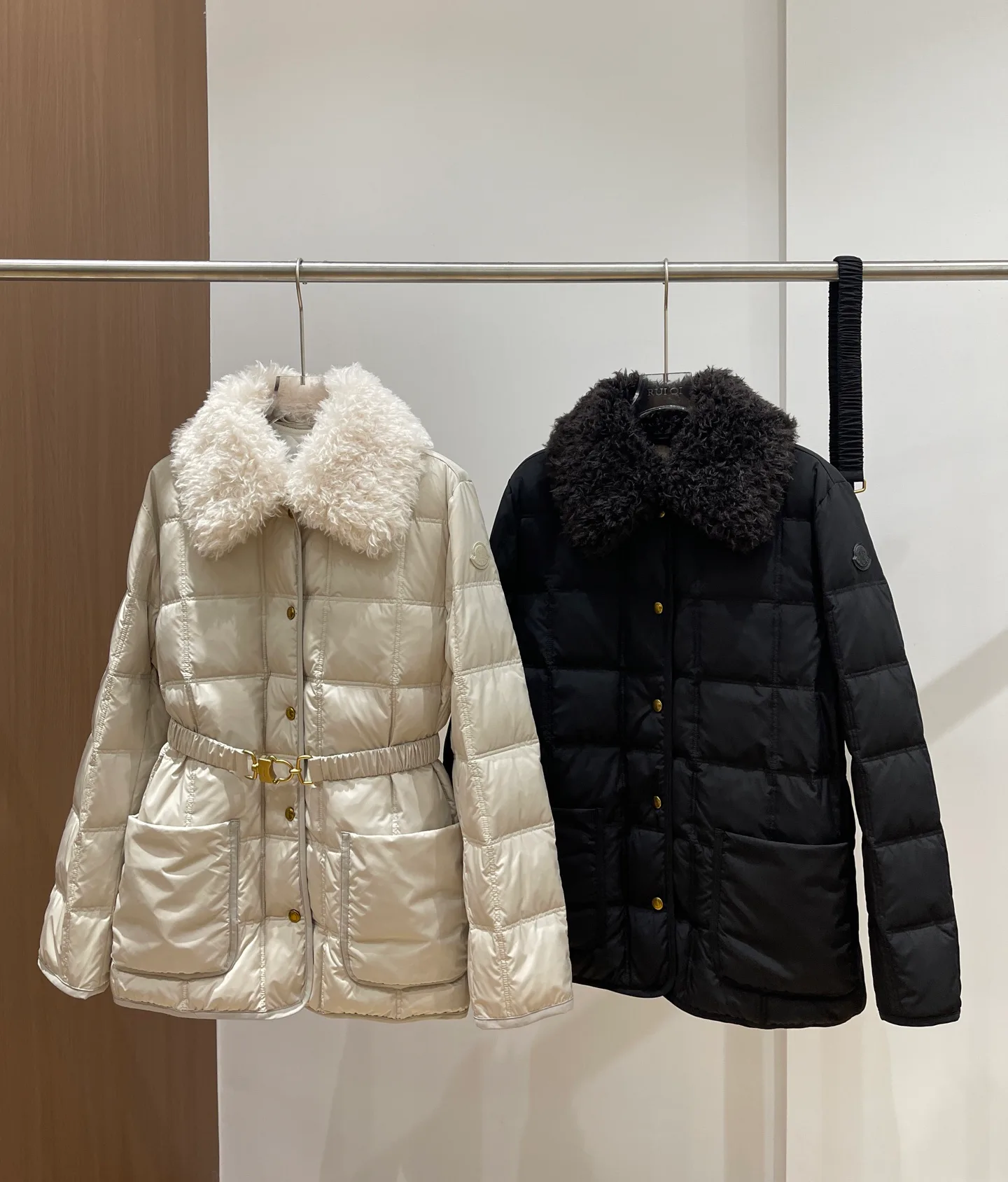 Куртки И Пуховики Женские Moncler 19422819
